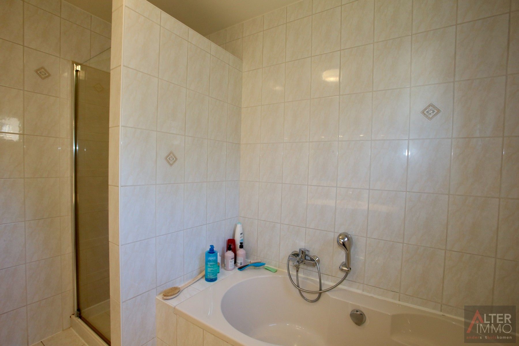 Uitzonderlijke woning op een uitstekende locatie. Top onderhouden,  4/5 slaapkamers op een extra breed (41,5m) perceel van ca. 20 are vlakbij Zolder centrum - prachtige tuin! foto 28