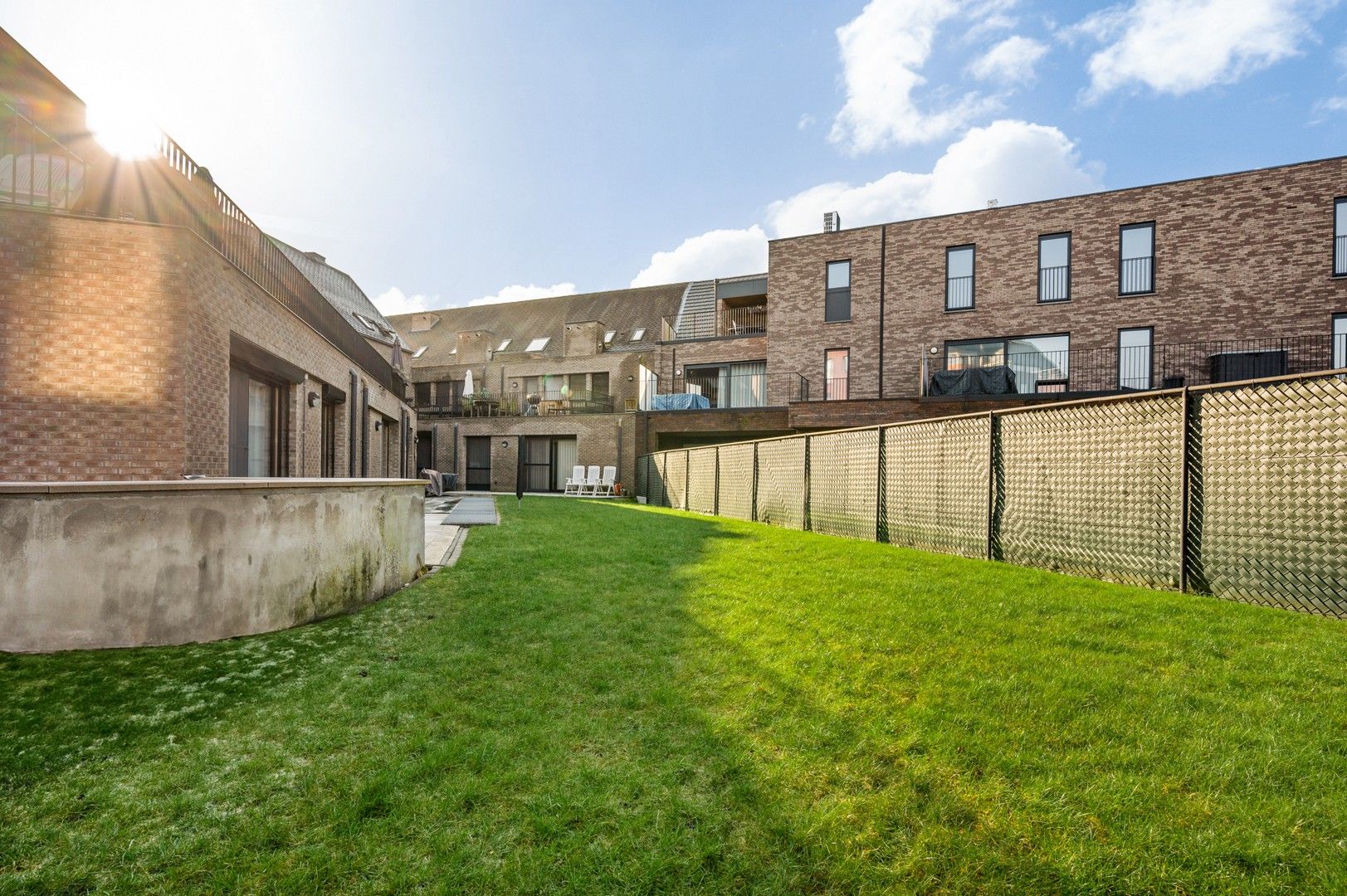 Centraal gelegen gelijkvloers appartement met terras en ondergrondse staanplaats in Herselt foto 19