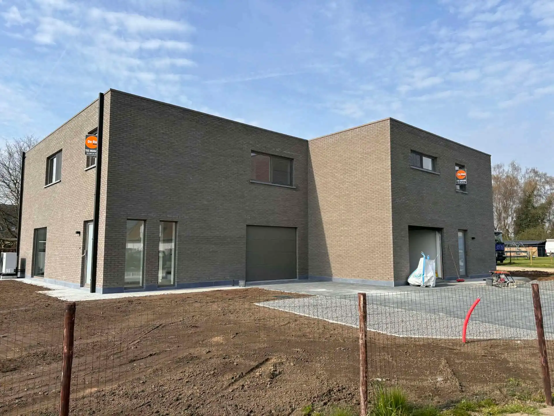 WICHELEN - Exclusieve nieuwbouwwoning foto 2