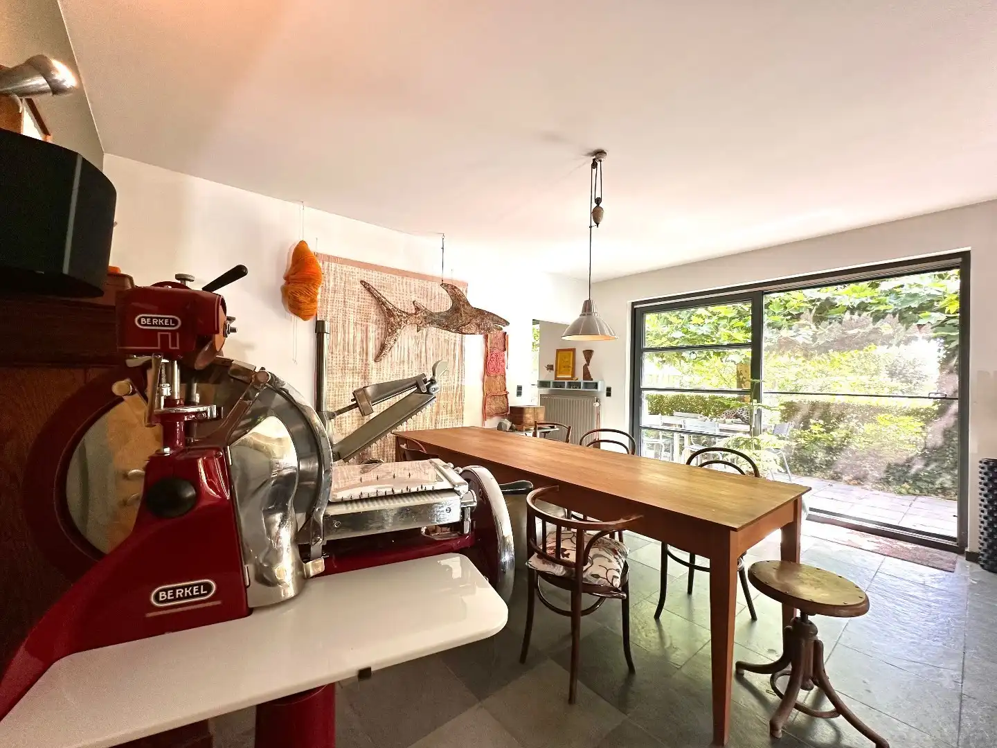 Unieke woning met werkplaats op toplocatie in Tongeren – industrieterrein Overhaam foto 15