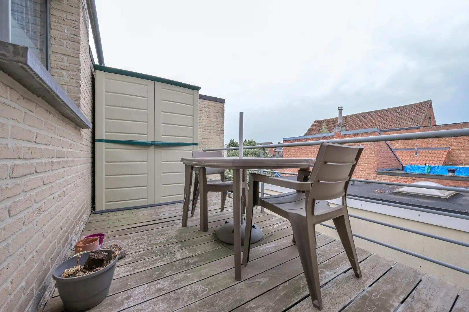 APPARTEMENT MET 2 SLAAPKAMERS, RUIME ZOLDER & TERRAS foto 5