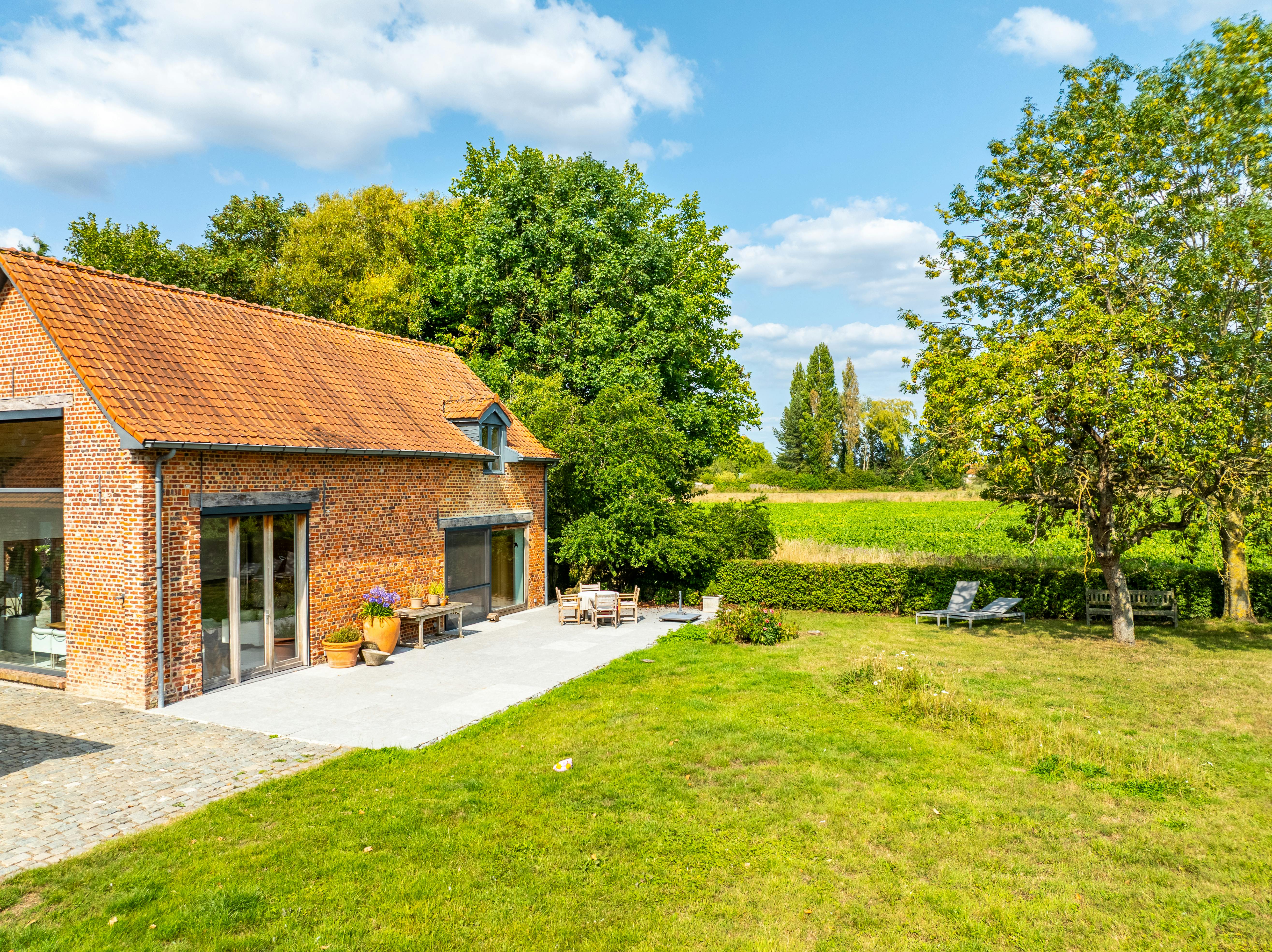 Exclusief landhuis op +/- 8000 m²: de synthese van rust en ruimte foto 37
