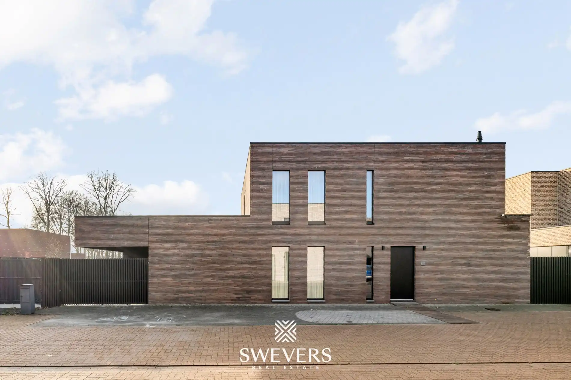 Instapklare, energiezuinige gezinswoning van 224m² te Beringen foto 2