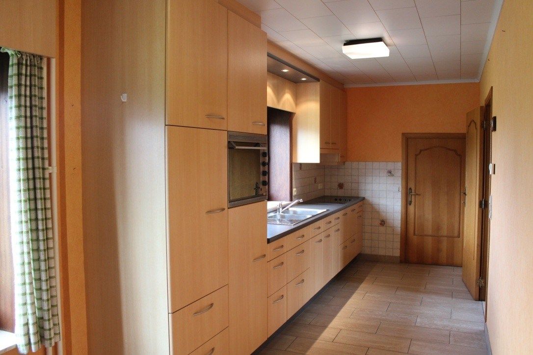 Woning 3 slpk + bureau met mooie tuin en garage foto 6