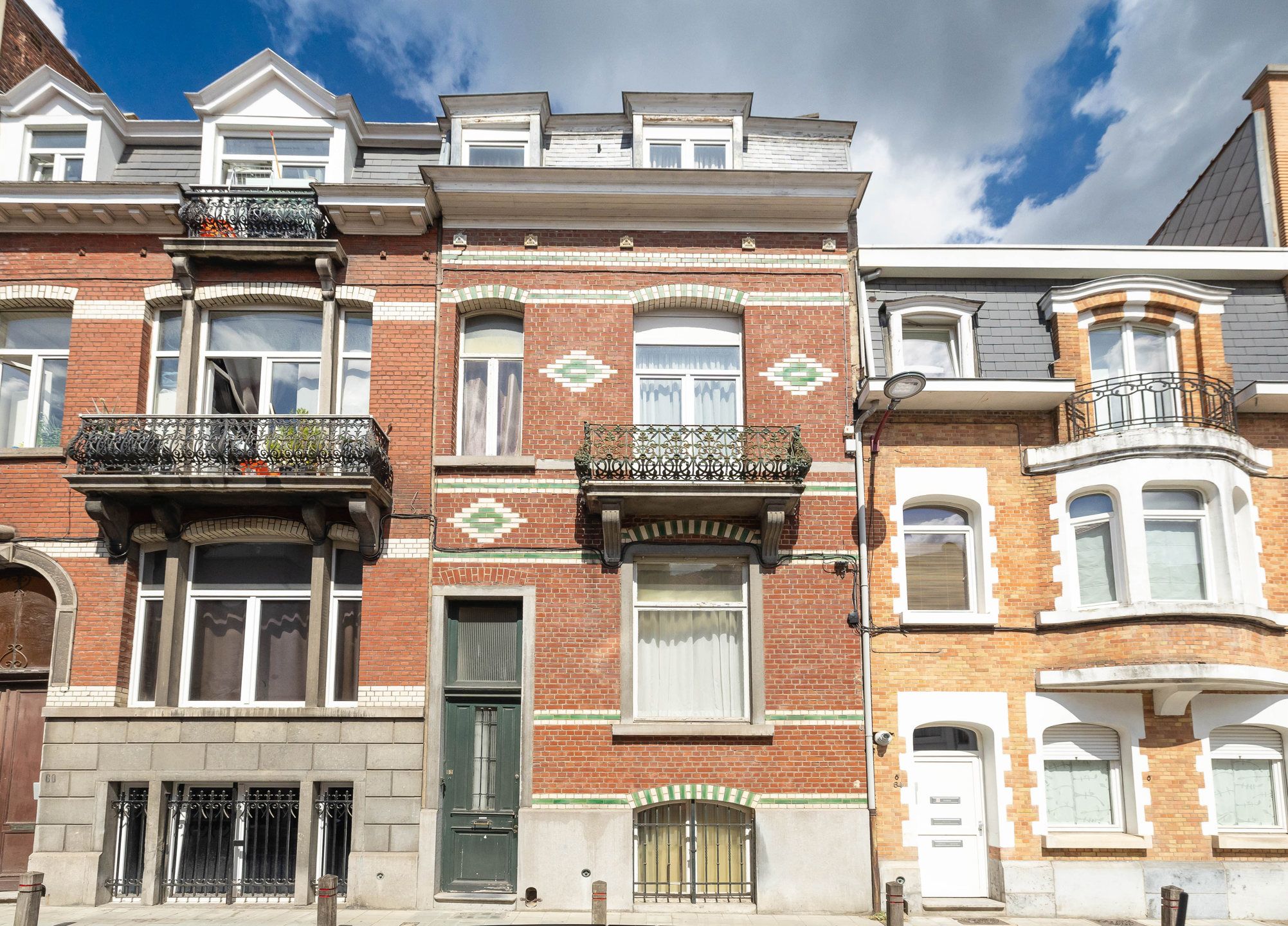 Huis met 4 slaapkamers van ± 170 m² te renoveren met tuin foto {{pictureIndex}}