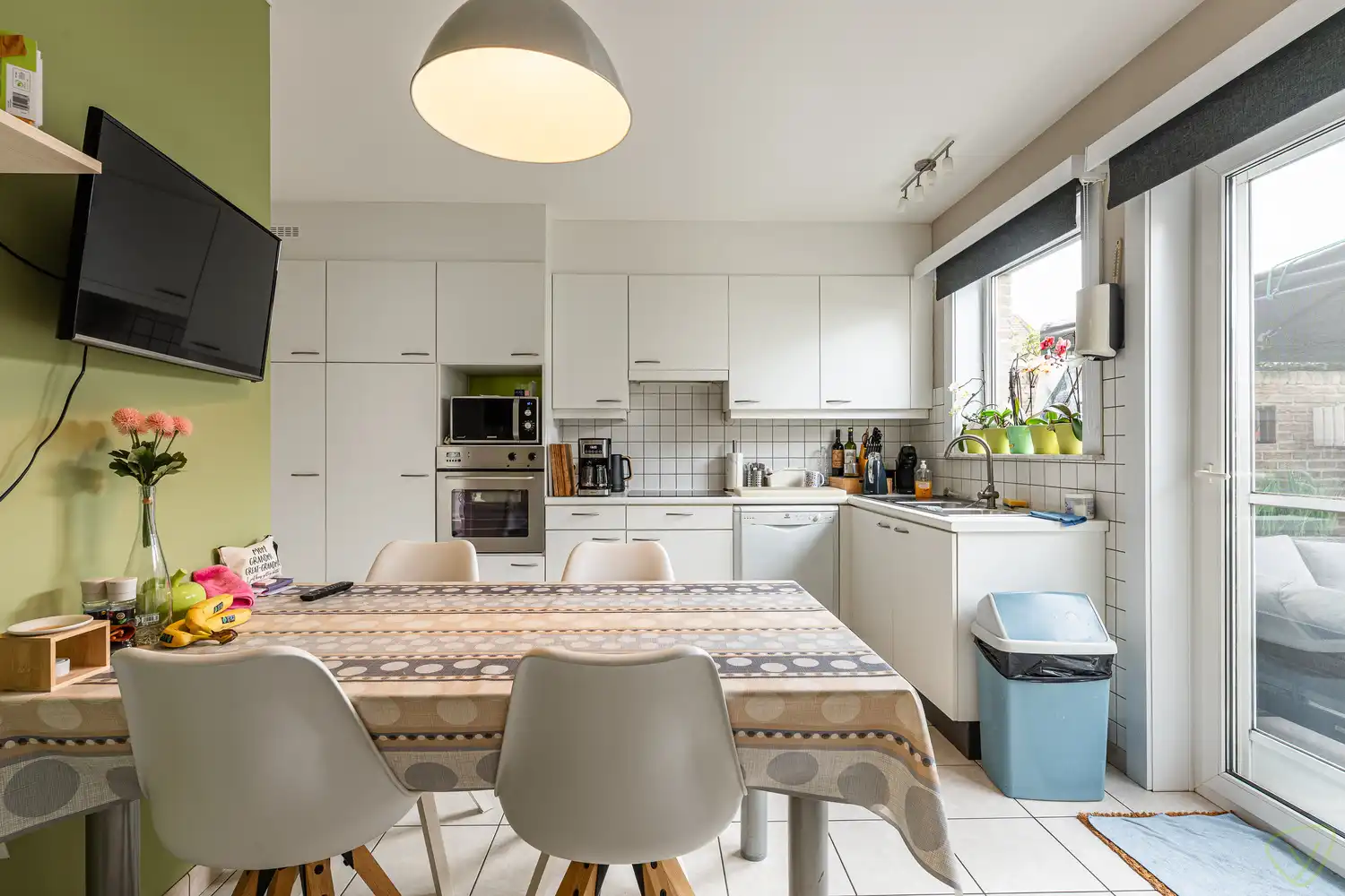 Goed onderhouden woning op een rustige ligging te Wondelgem. foto 10