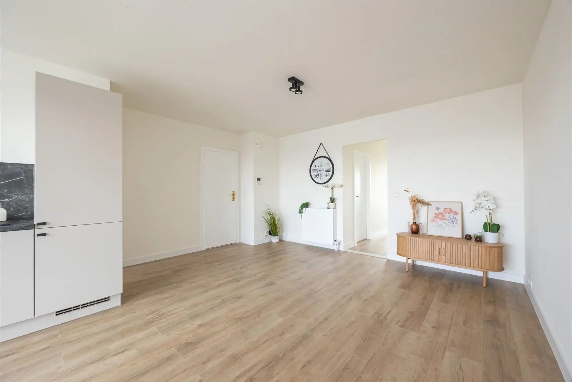 Gerenoveerd app. met 2 slpkmrs. en terras foto 12