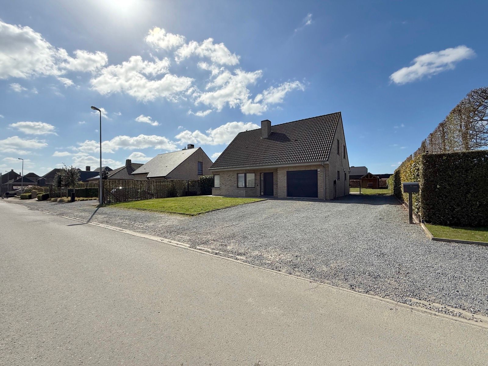 Ruime villa op rustige liggen met zongerichte tuin foto 33
