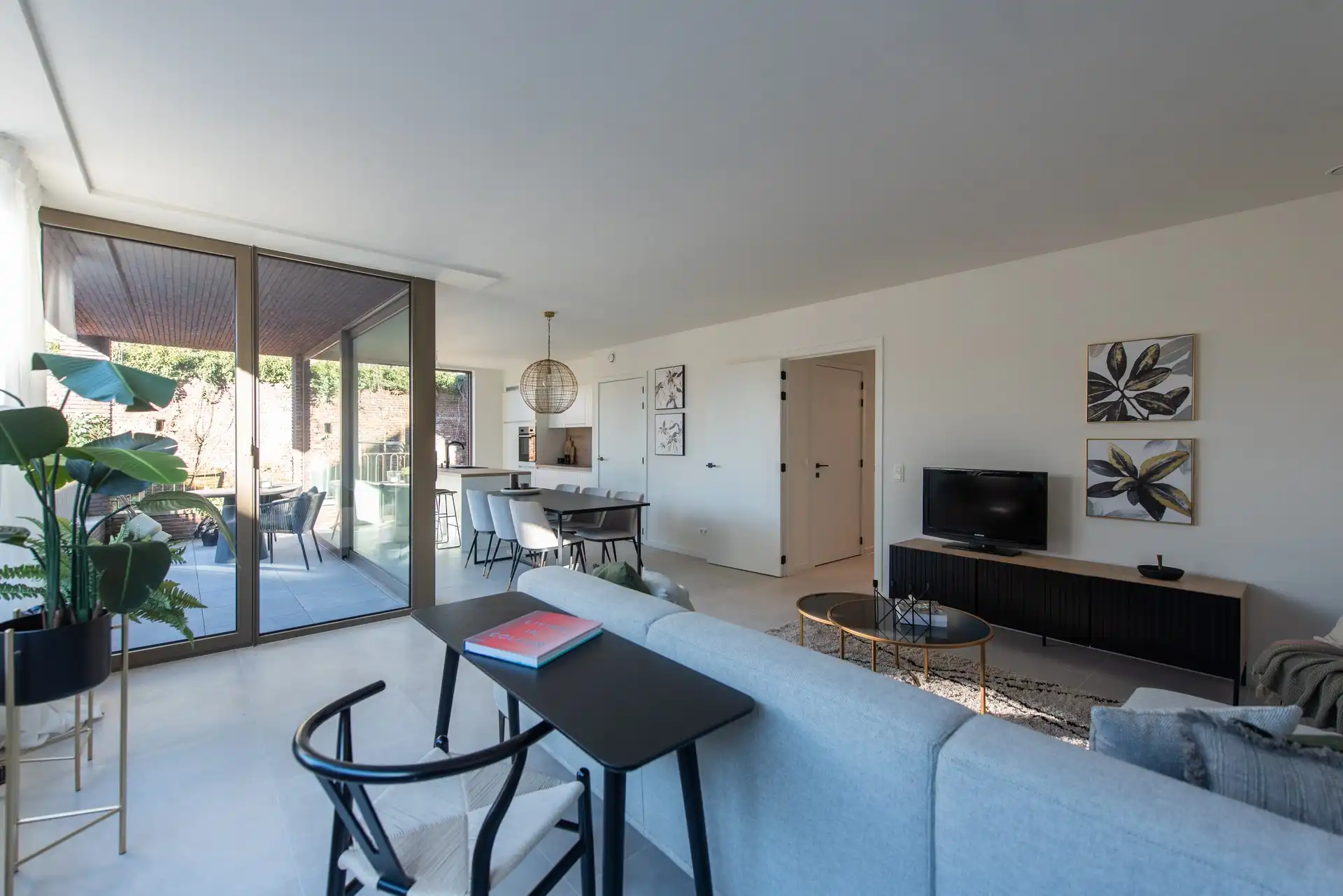 Nieuwbouwappartement met 2 slaapkamers in het charmante Oud-Rekem foto {{pictureIndex}}