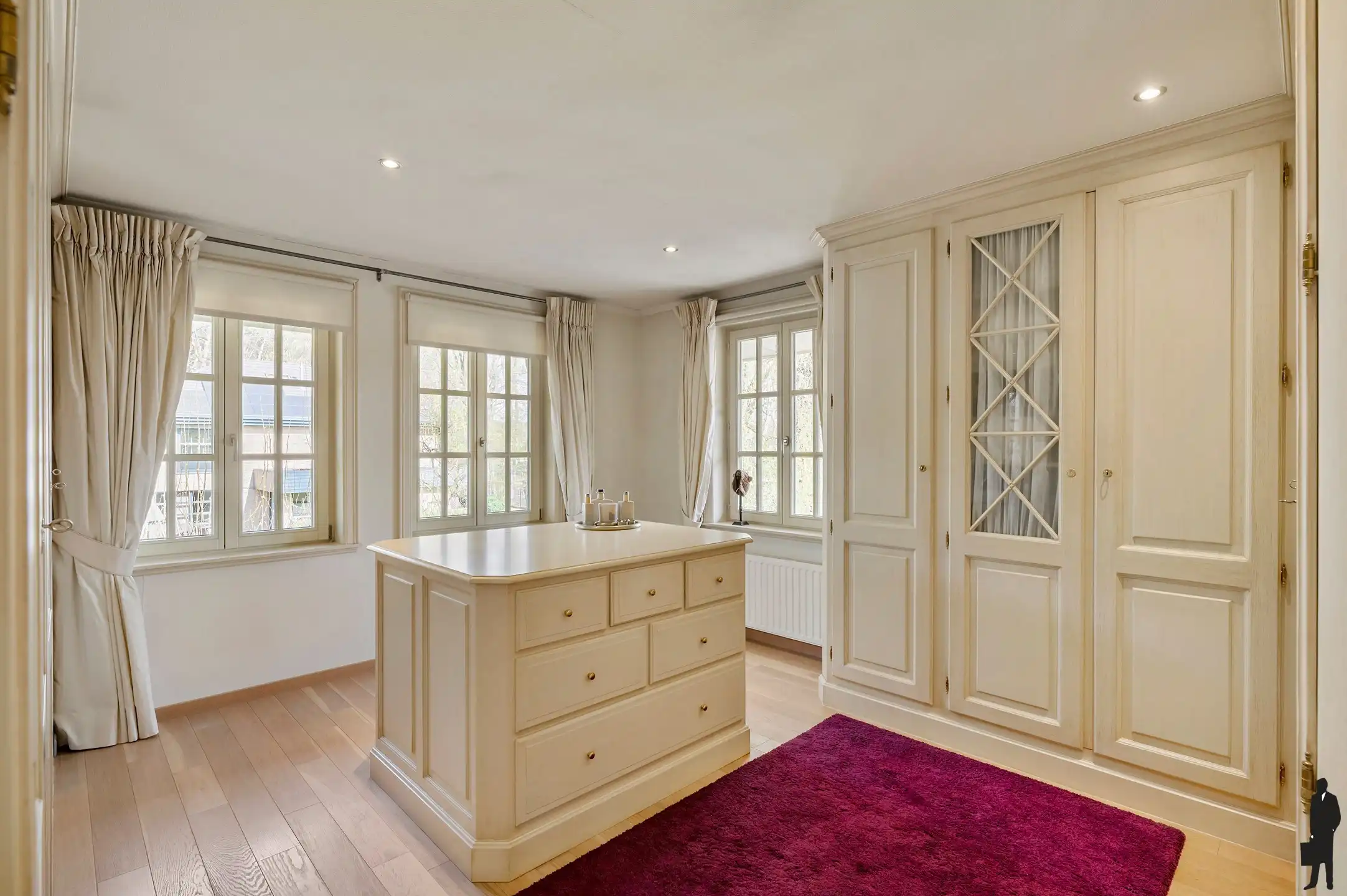 Lichtrijke villa aan het centrum! foto 22