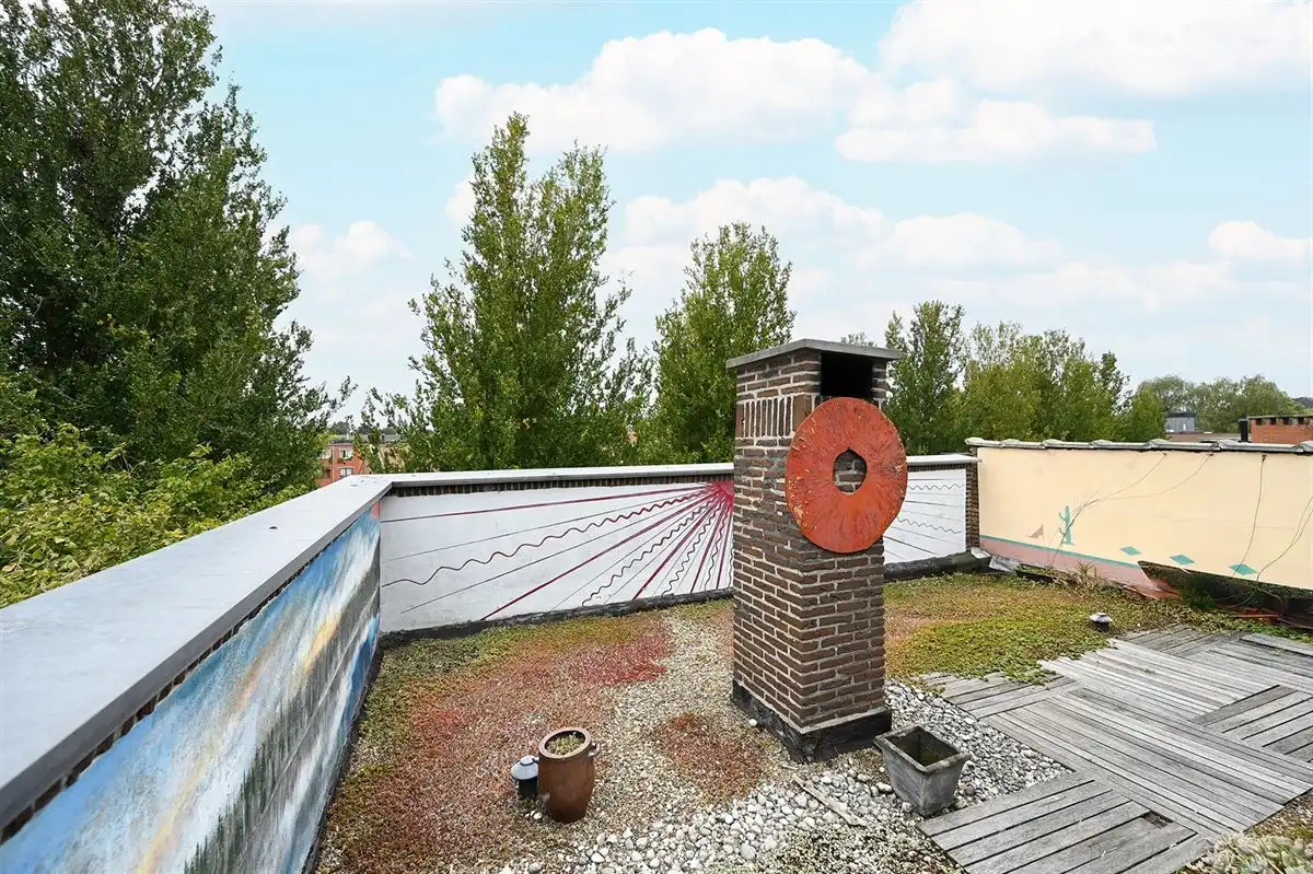 Ruime splitlevel woning met veel potentieel foto 23