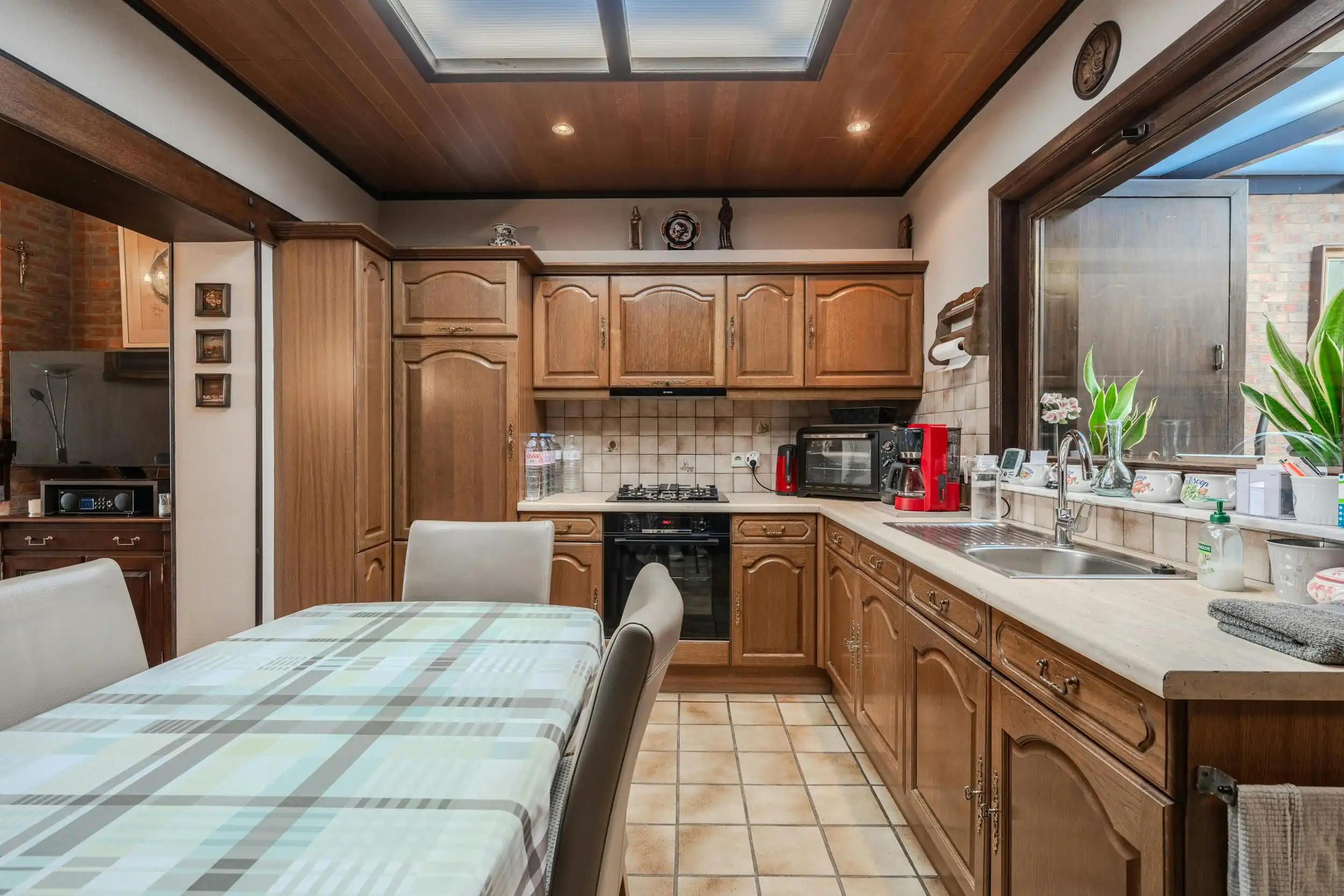 Huis te koop in Ieper met zongerichte tuin én garage foto 10