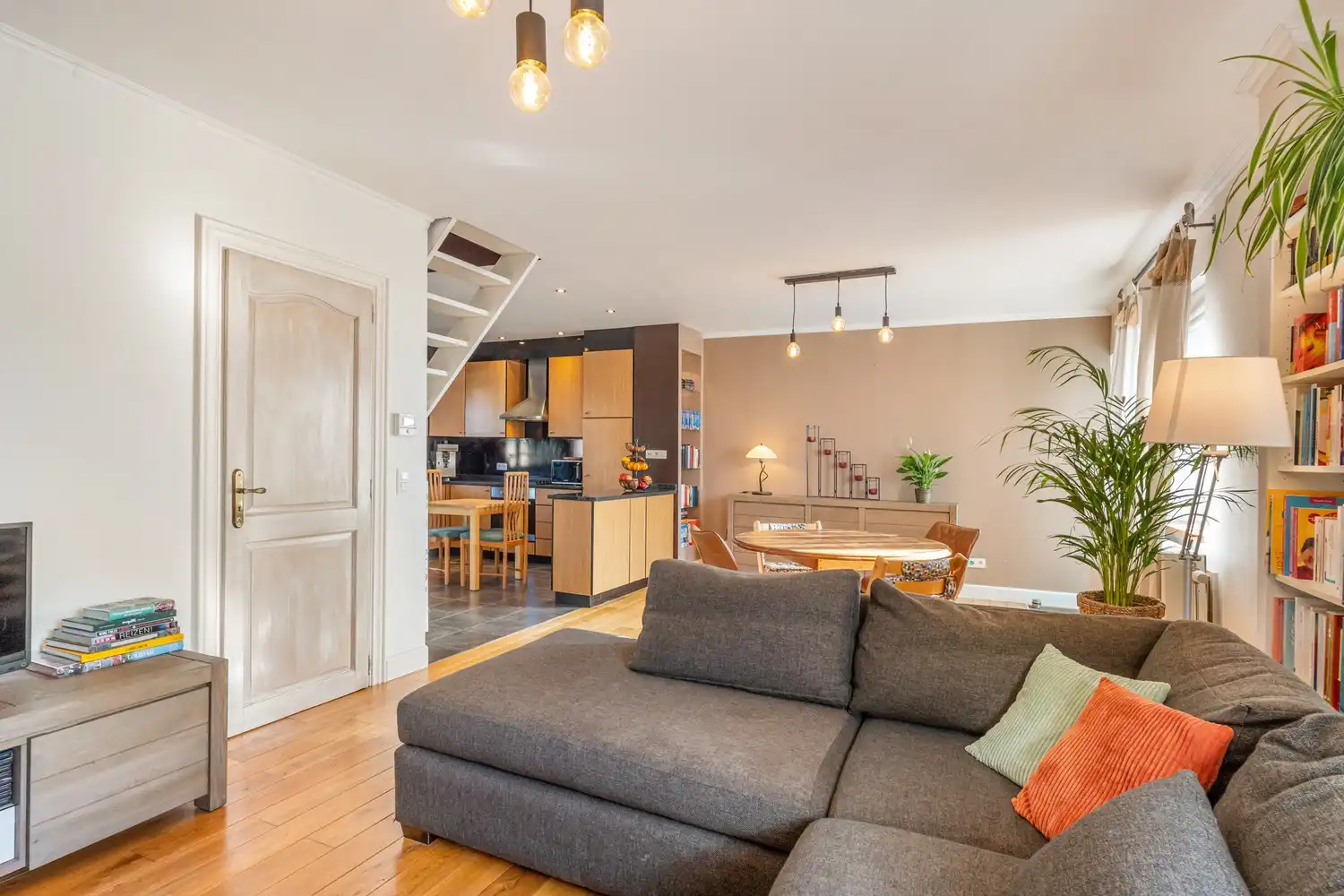 Rustig gelegen en halfopen woning met 3/4 slaapkamers en een tuin nabij de Vaart te Herent! foto 6