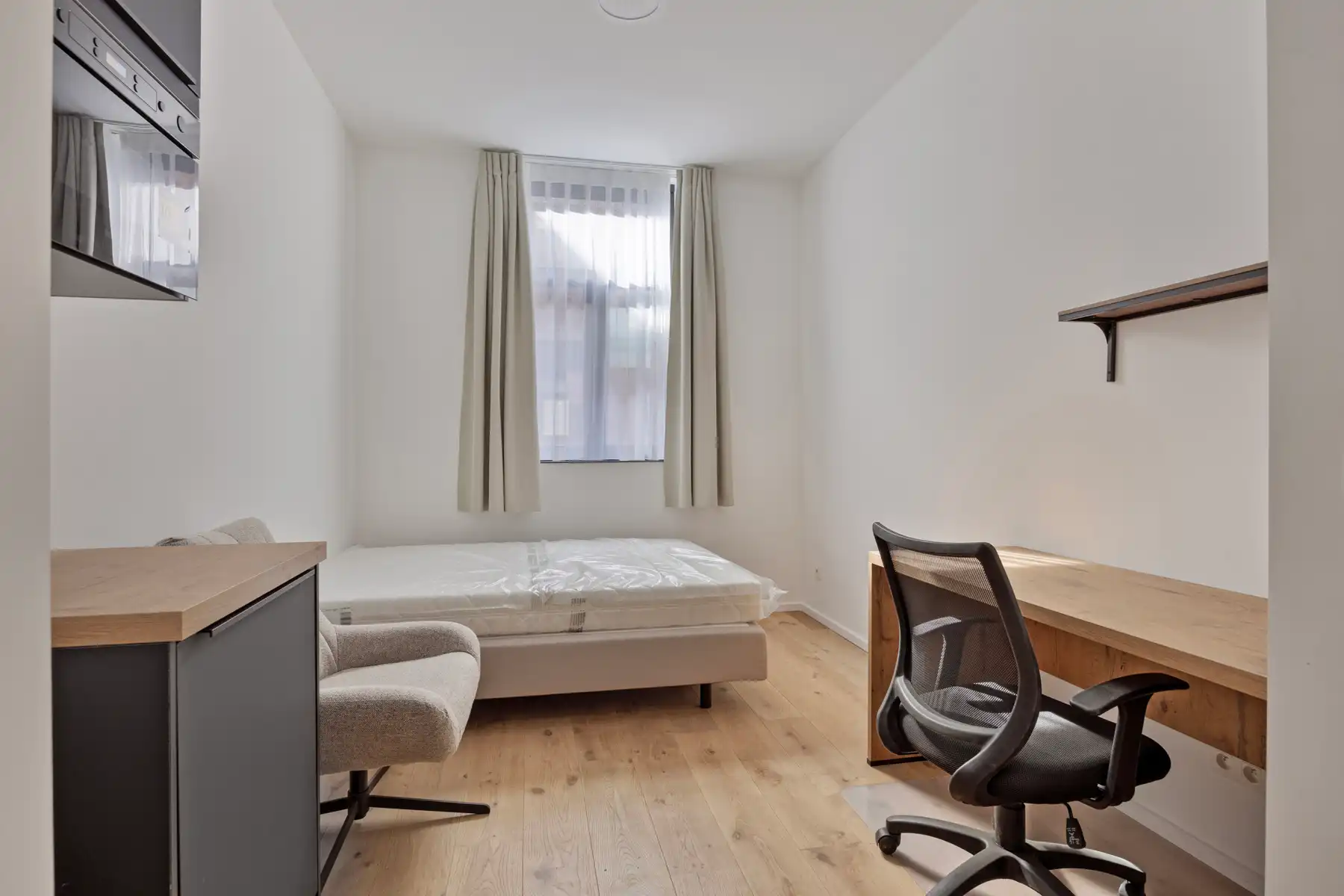 Studentenkamer eigen sanitair - AJ 2026-2027  foto {{pictureIndex}}