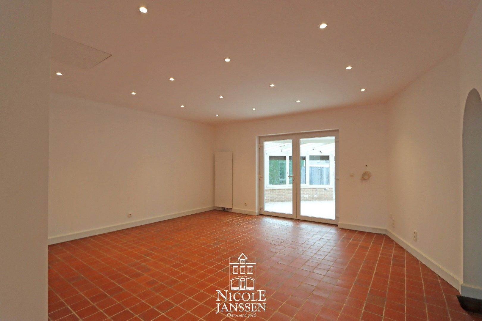 Ruime vrijstaande gezinswoning met 3 slaapkamers, tuintje en garage foto 5