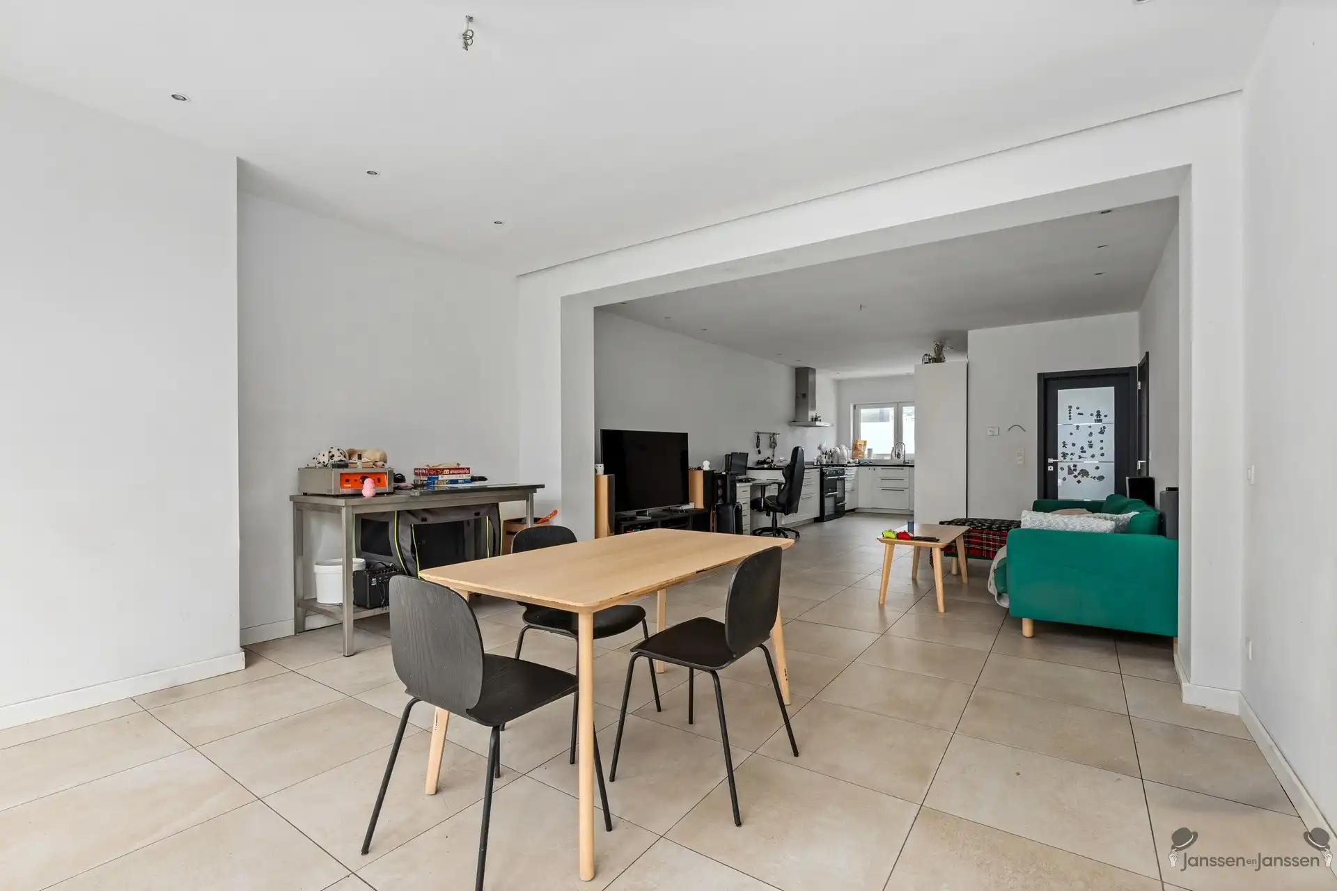 Woning met 3 (mog. 5) slaapkamers op centrale ligging foto 4