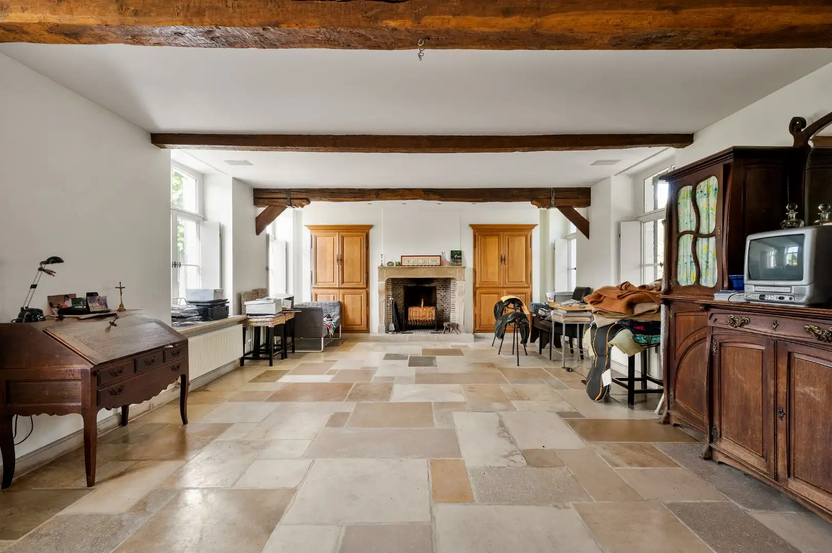 Uitzonderlijke hoeve met binnenpiste en paardenstallen op 1,88 hectare foto 15