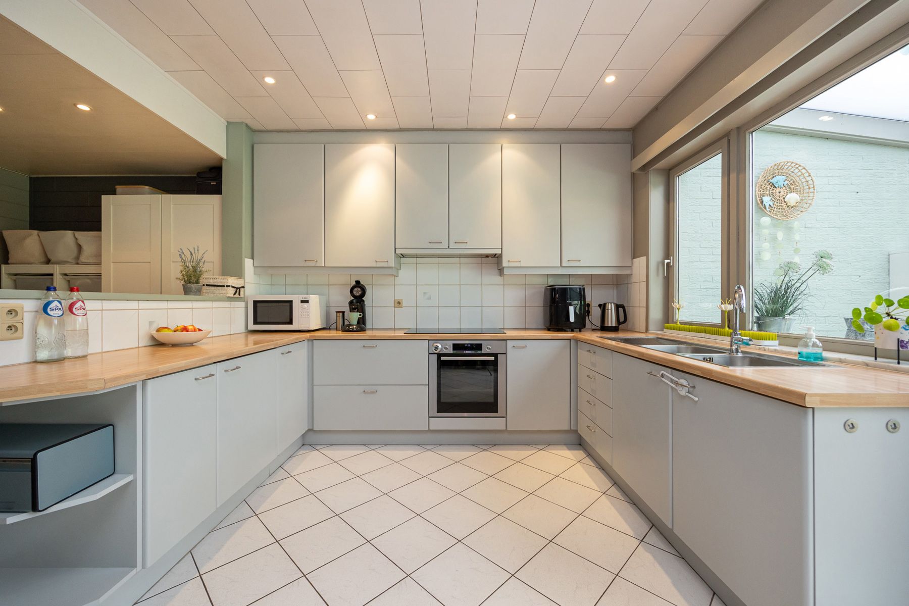 Charmante en goed onderhouden woning met 2 à 3 slk + garage foto 11