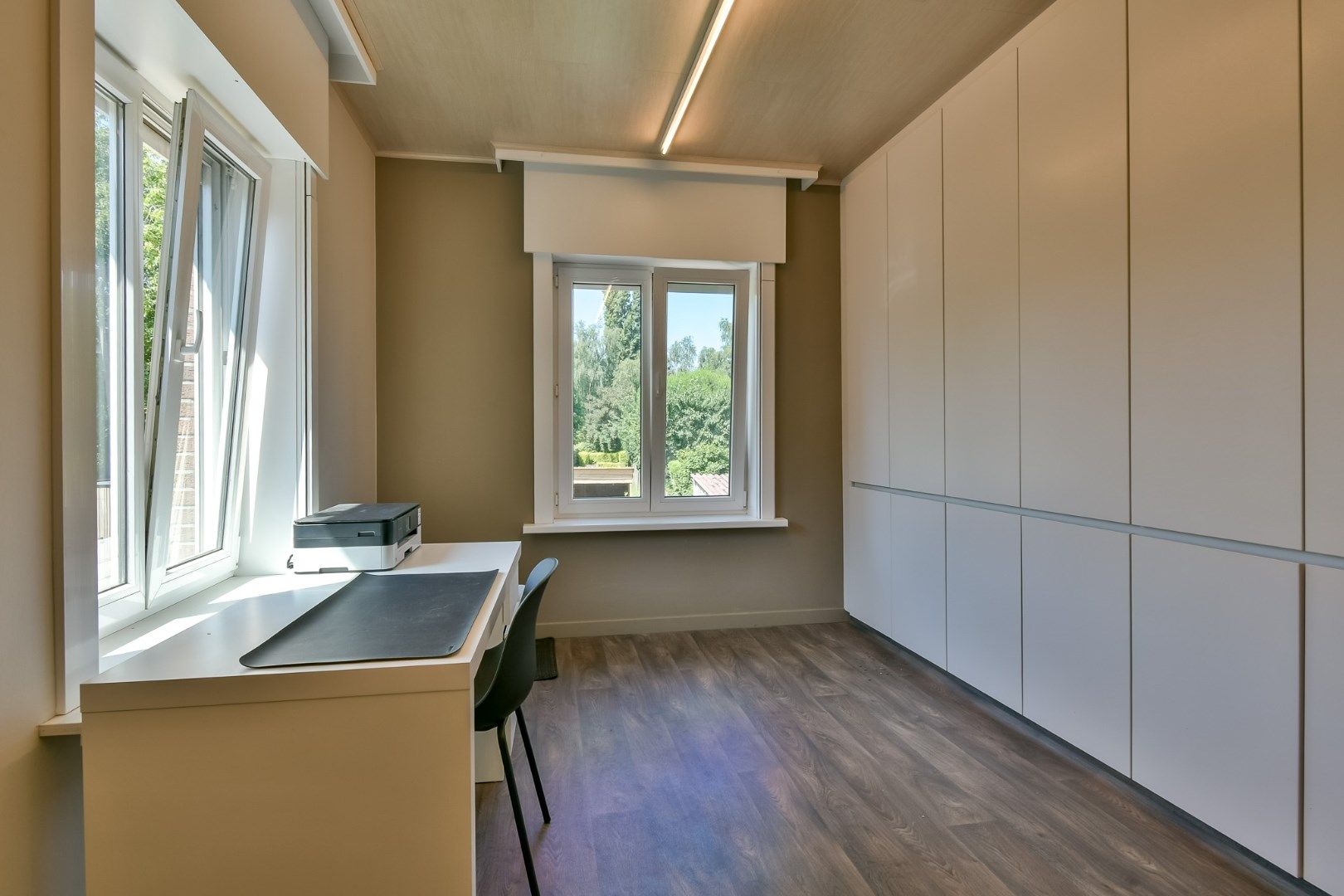 Instapklare woning in het centrum van Wevelgem! foto 17