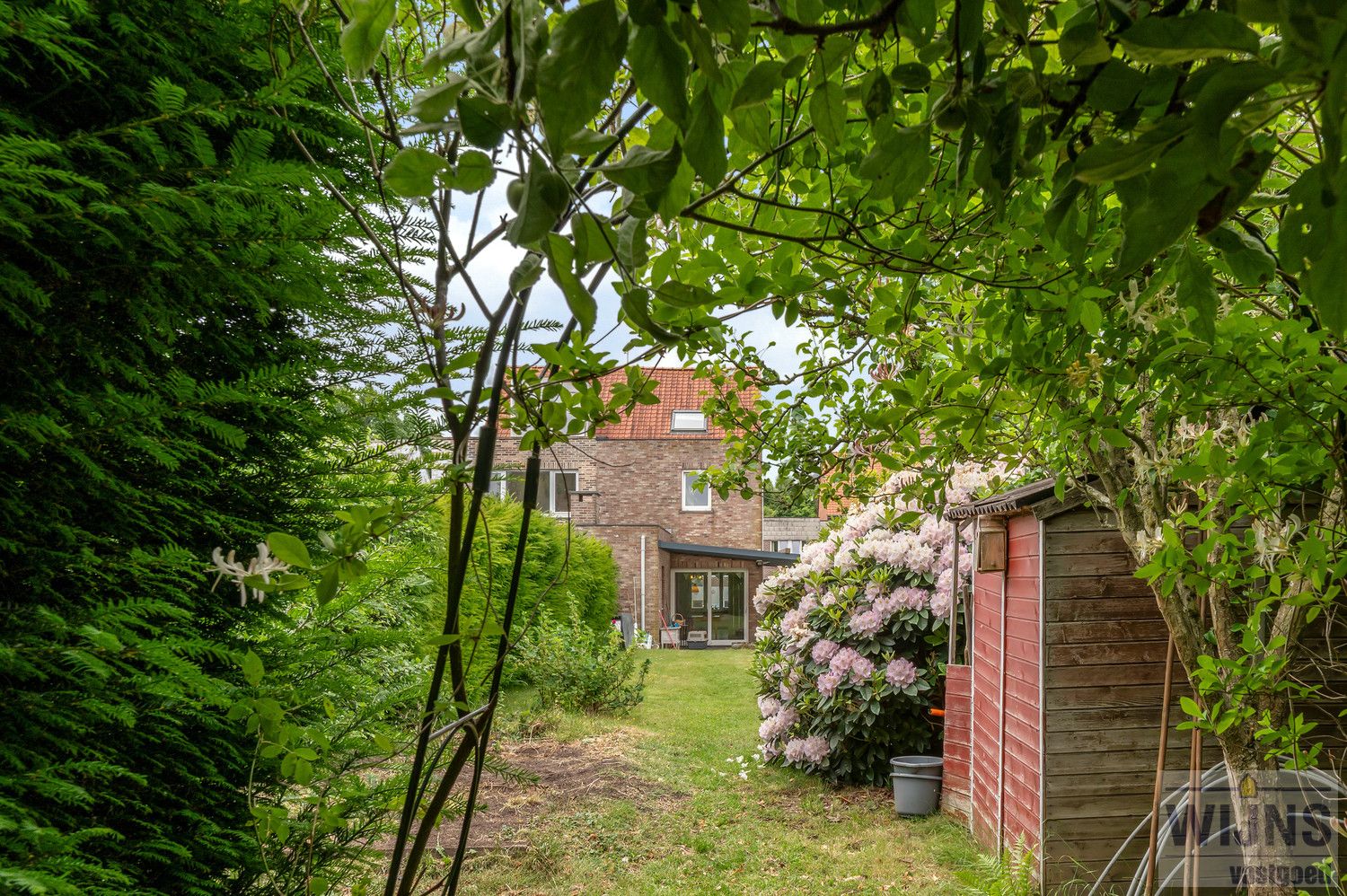 Charmante HOB met prachtige tuin foto 17