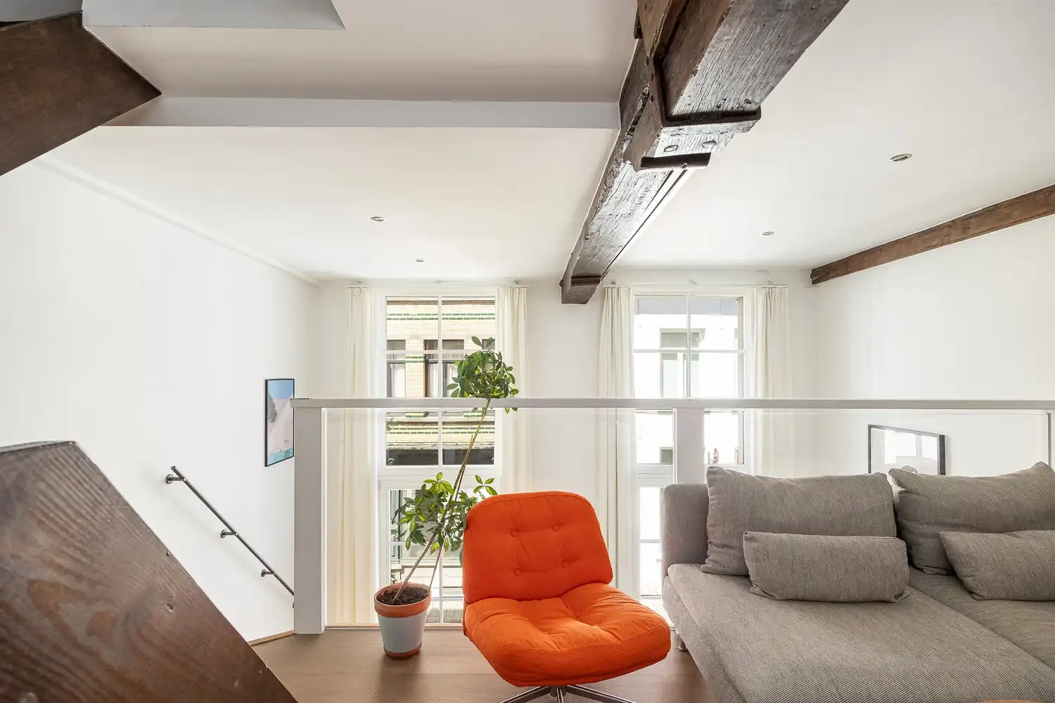 Instapklare stadswoning met garage en 2 slaapkamers foto 15