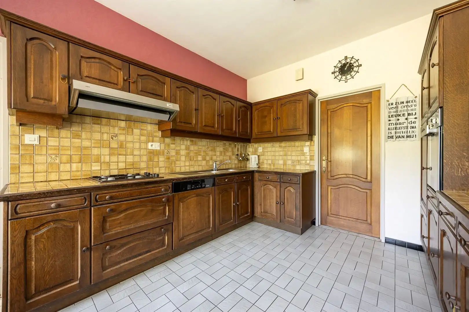 Karaktervolle villa op prachtig perceel van 1.063 m² in residentieel Schoten foto 7