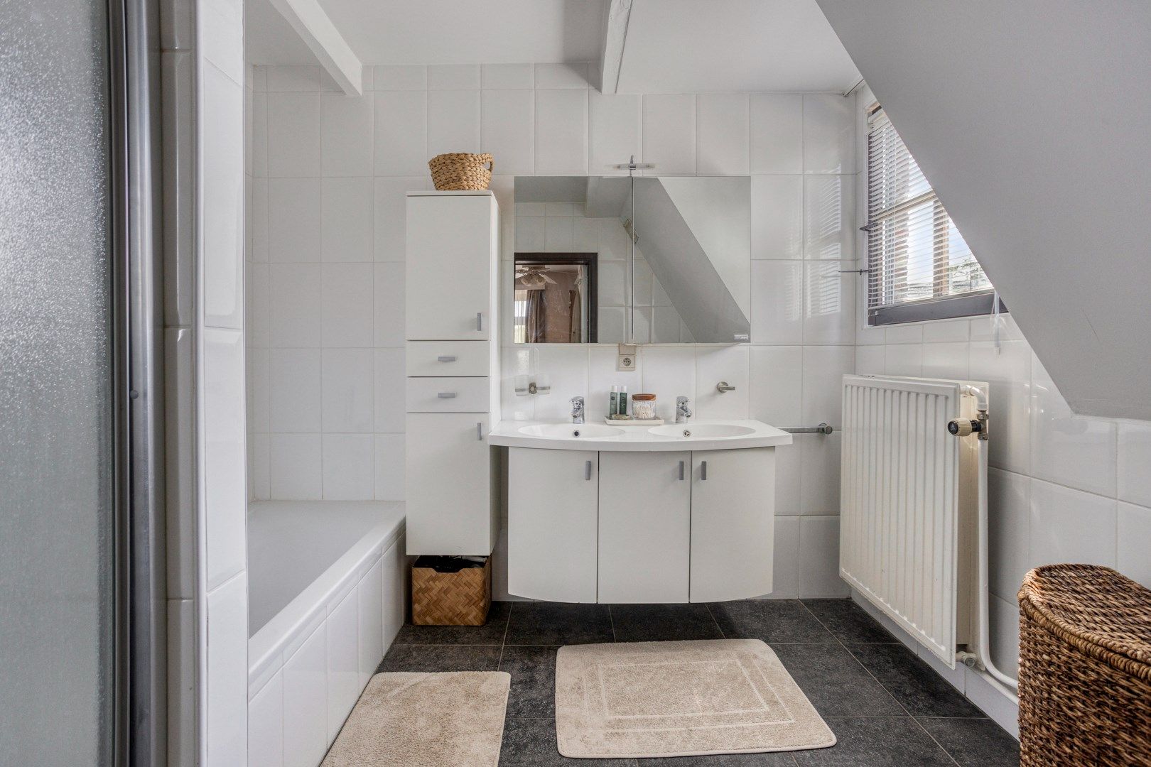 Rustig gelegen open bebouwing met 5 slaapkamers, 3 badkamers, dubbele garage en zonnige tuin in Tervuren – EPC 201 kWh/m² – bewoonbare oppervlakte 339 m² foto 19
