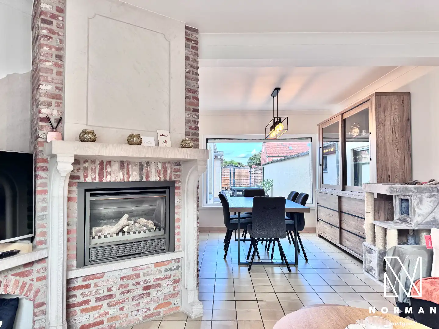 Instapklare woning te koop in rustige woonwijk te Bavikhove met tuin, garage en uitweg! foto 5