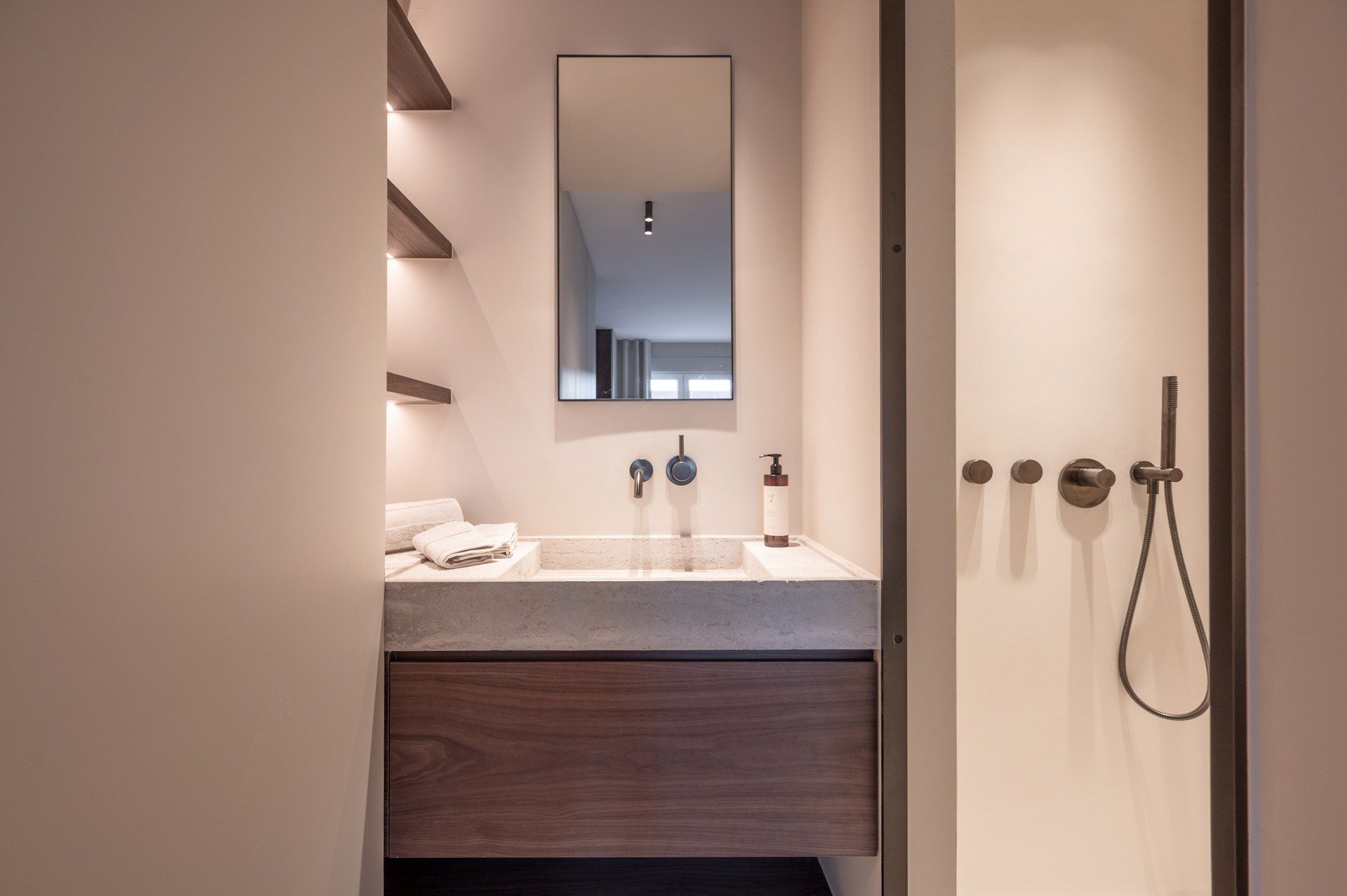 Luxueus afgewerkt nieuwbouwappartement met frontaal zeezicht, ruime terrassen, nabij het Albertplein.  foto 20