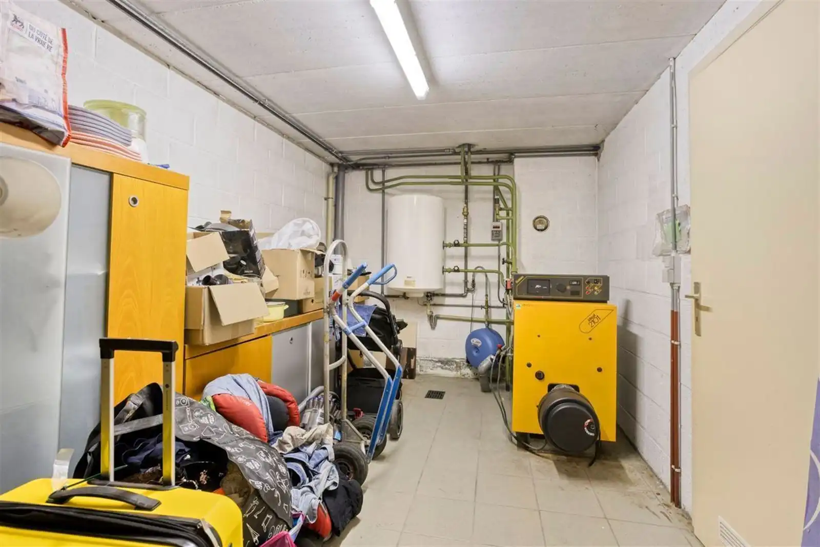 Ruime 3-gevel woning (274m²) met 3 slaapkamers, grote garage en mooie tuin foto 26