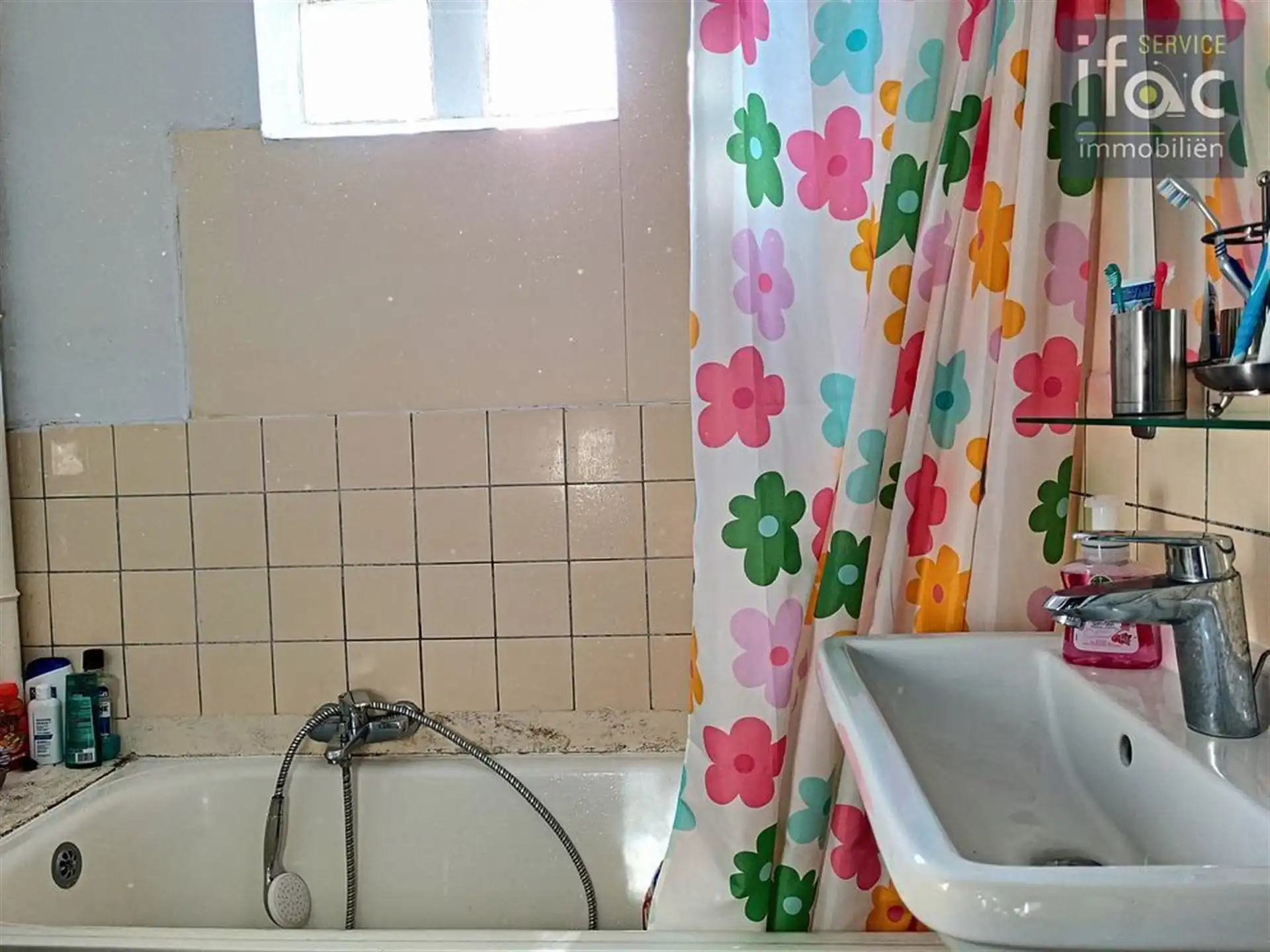 Opbrengsteigendom – 4 apts + garage foto 34