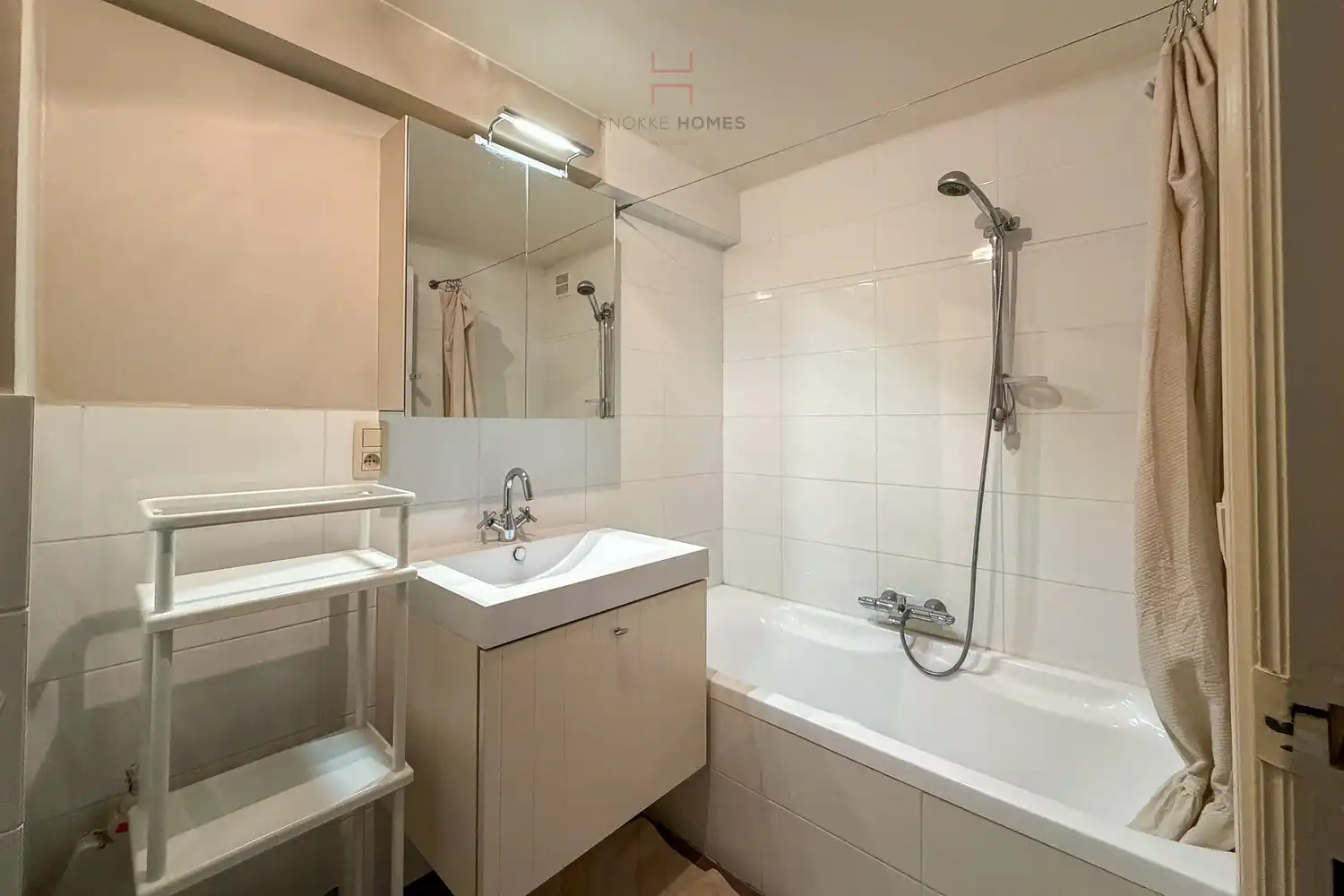 Prachtig gelegen vakantie-appartement met uniek zicht over het Albertstrand foto 10