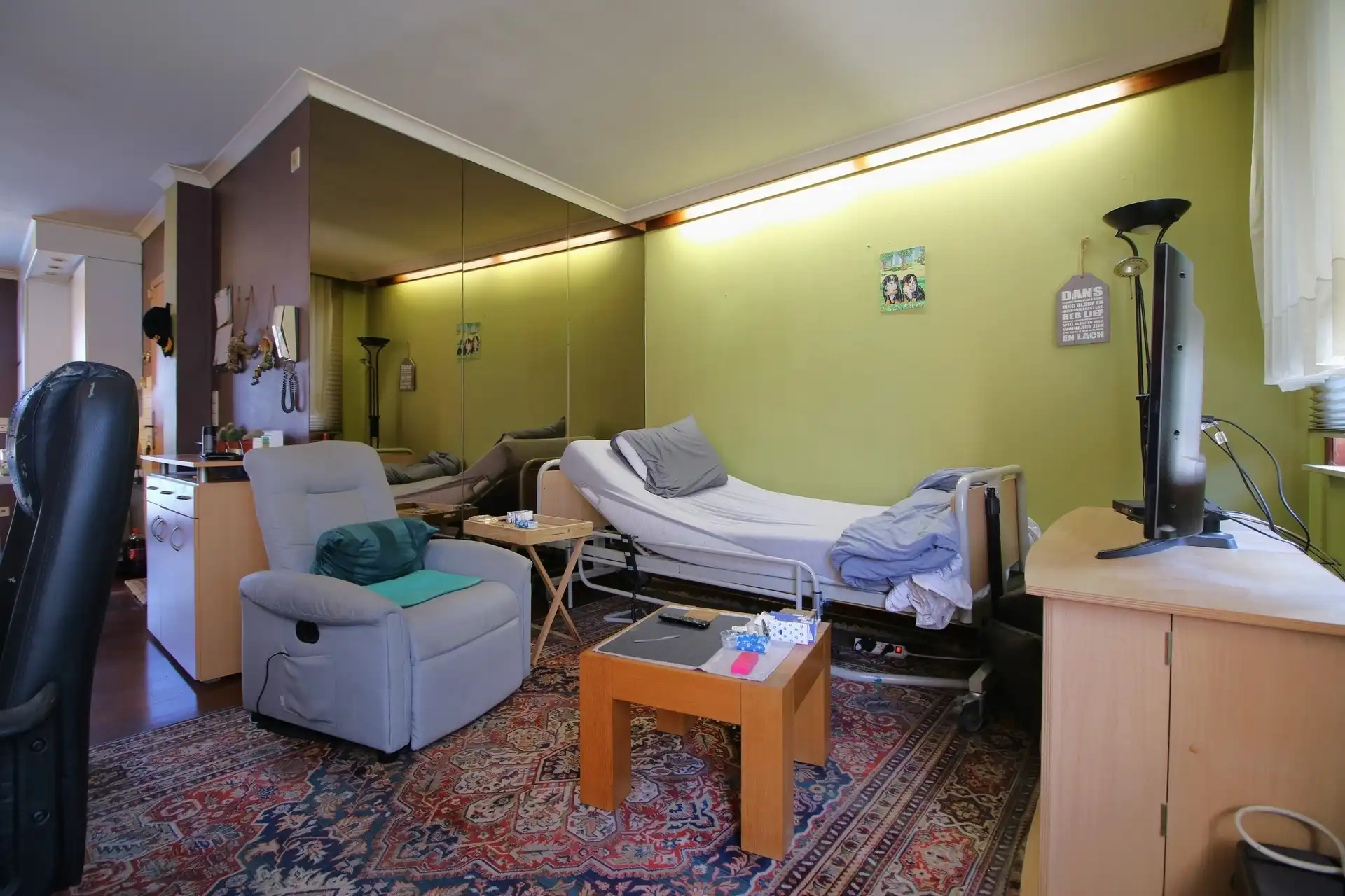 Te renoveren woning in het centrum foto 3