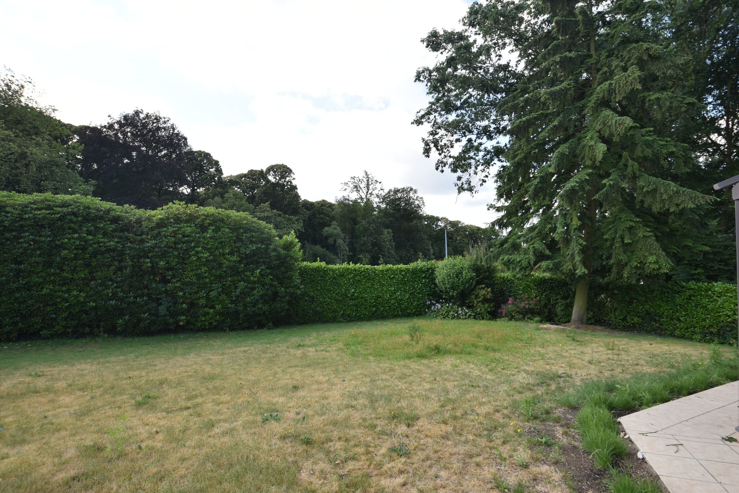 Ruime bungalow met tuin in rustige doodlopende straat te Nieuwkerken foto 13