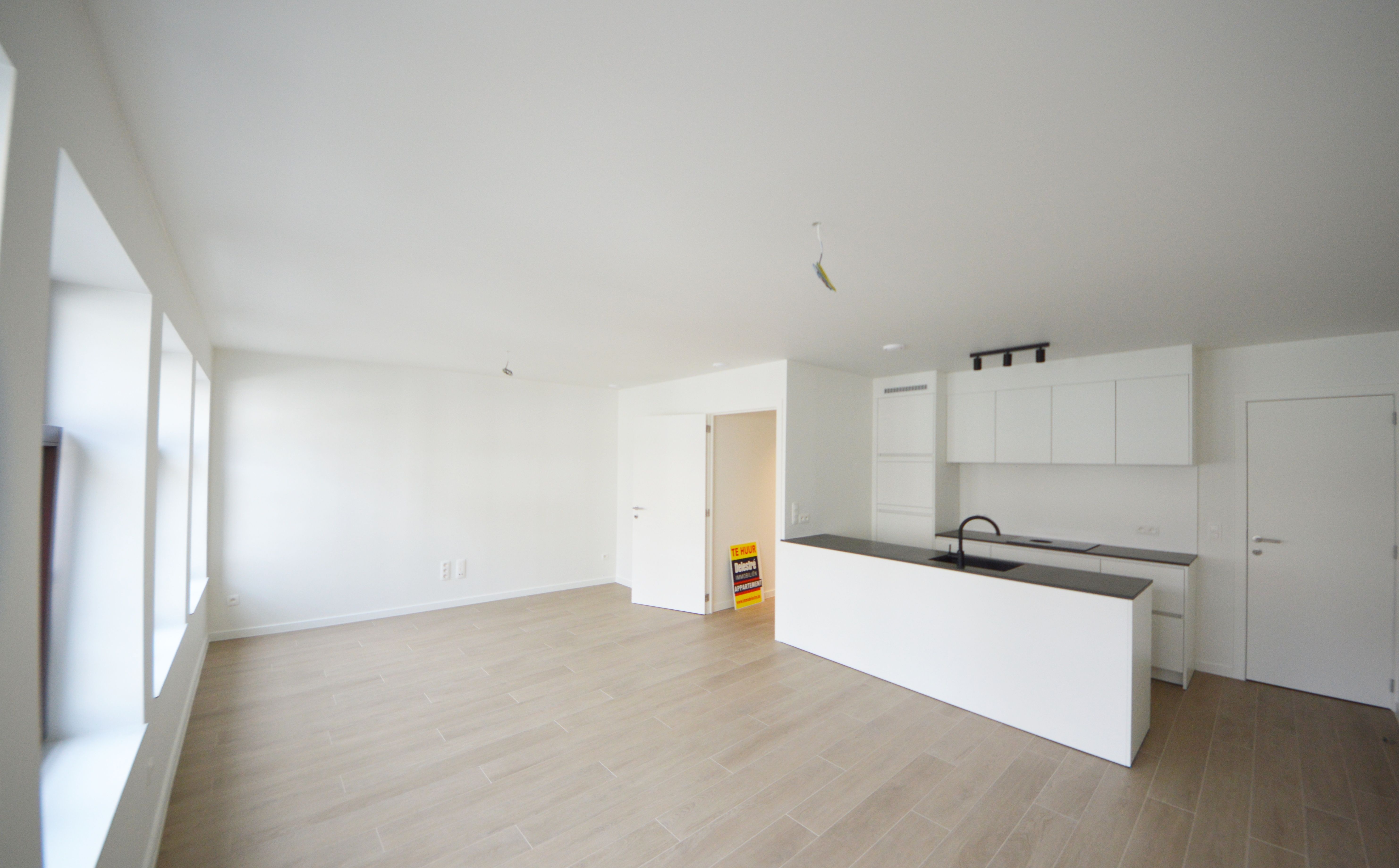 VERNIEUWBOUW MET TERRAS 2E VERDIEP foto 18