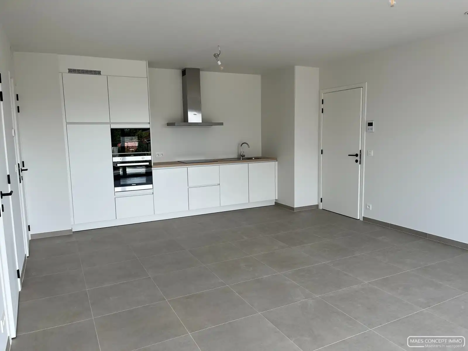 Stijlvol nieuwbouw appartement te huur in centrum Anzegem foto 4