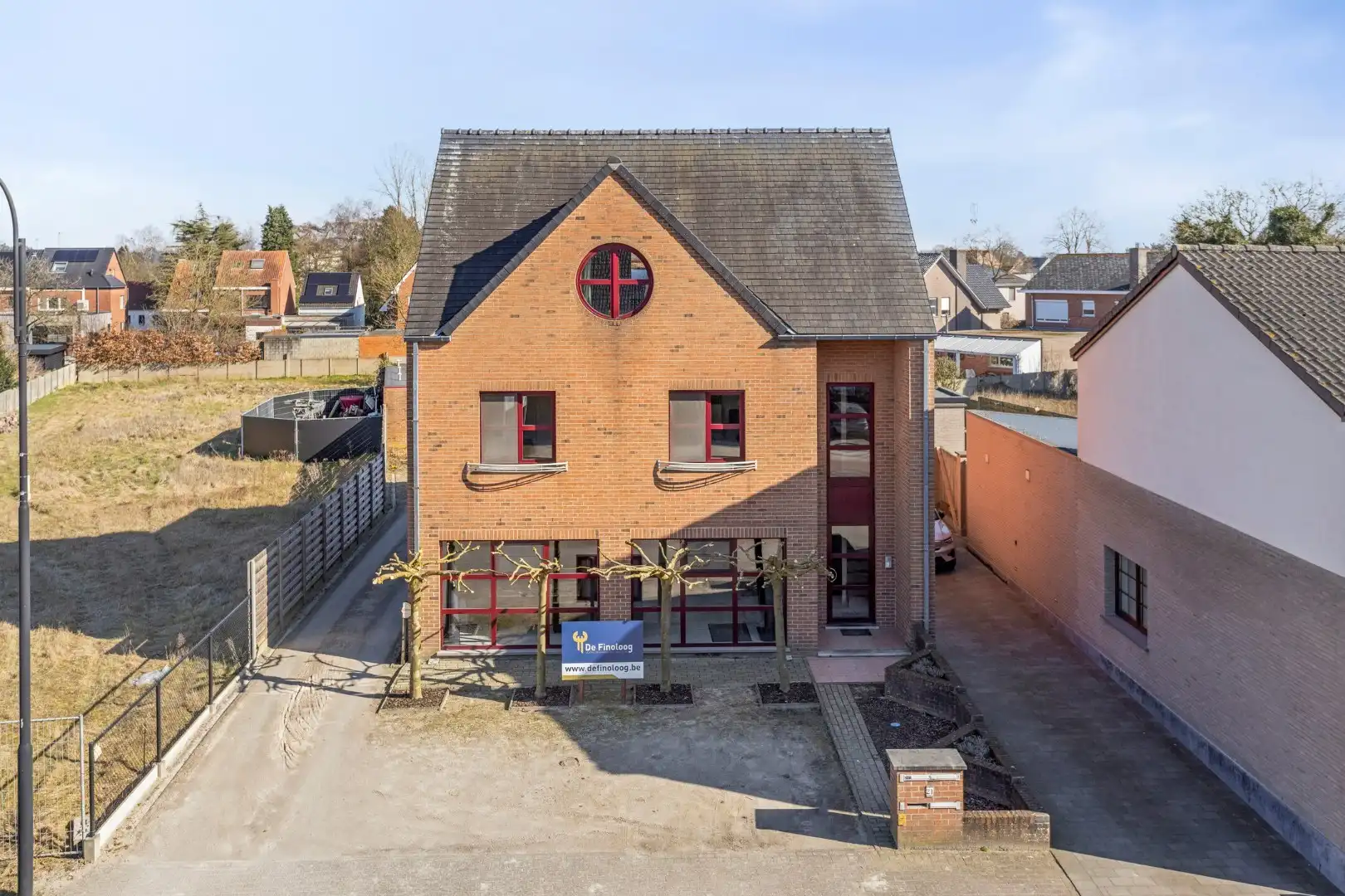 Multifunctionele handelsruimte in Dessel! foto {{pictureIndex}}