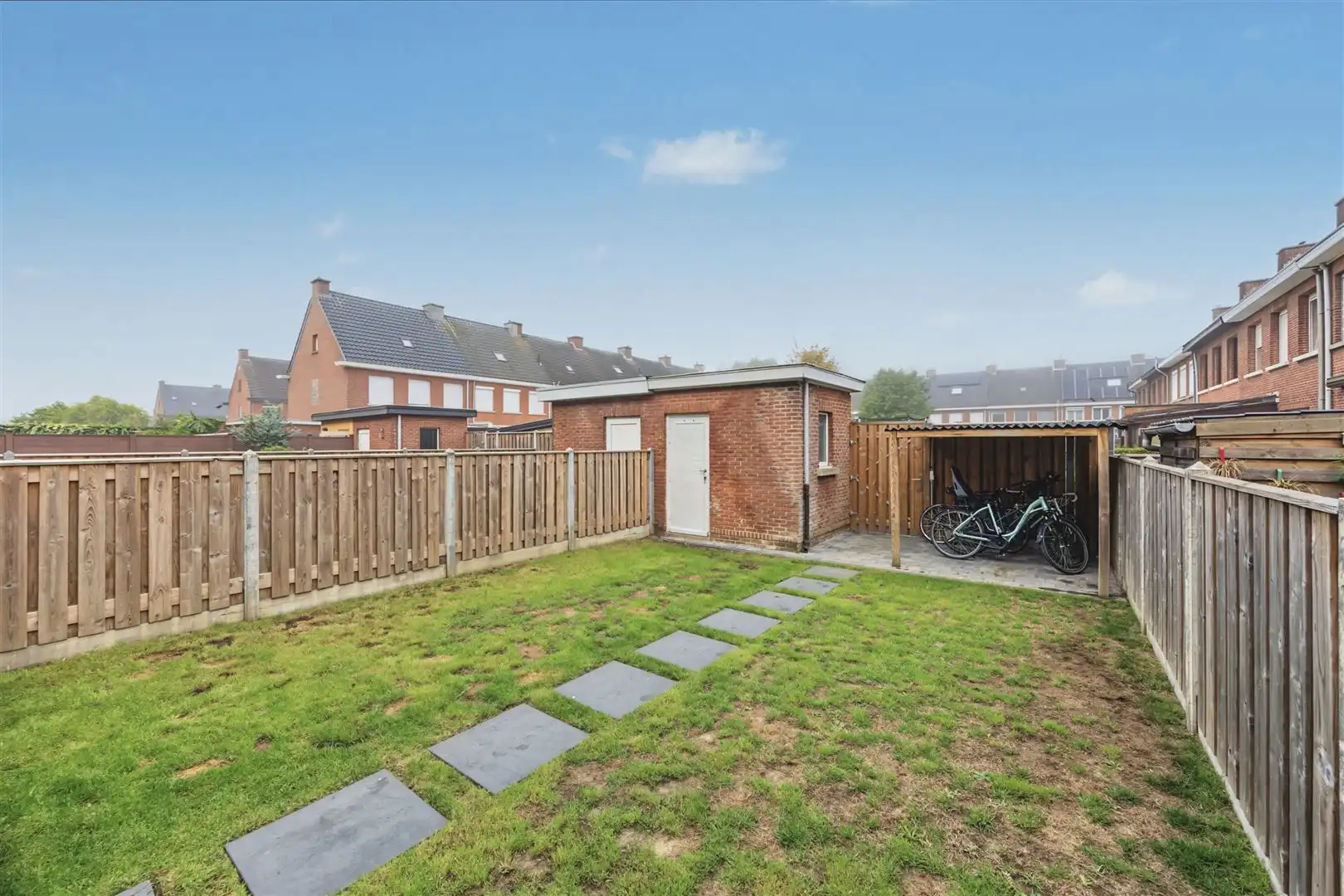 Energiezuinige en gerenoveerde woning in wijk Schoonbroek  foto 3