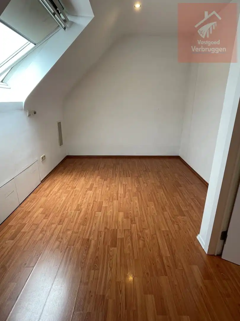 Stijlvol duplex-appartement met 2 slaapkamers op 4de verdieping in hartje Aalst foto 13