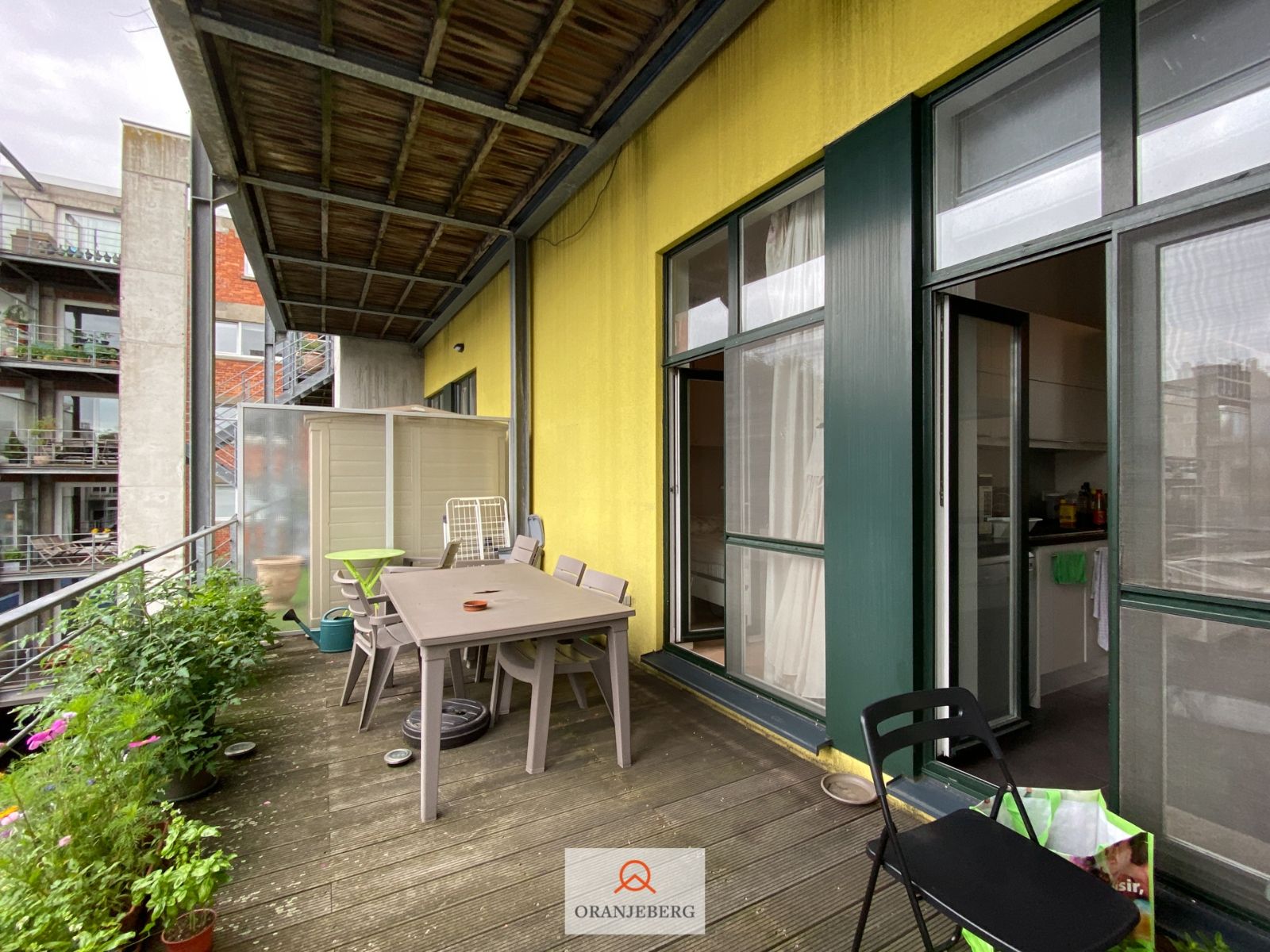 Mooi 2 slaapkamerappartement met uniek terras en autostaanplaats aan de Zuid foto 26
