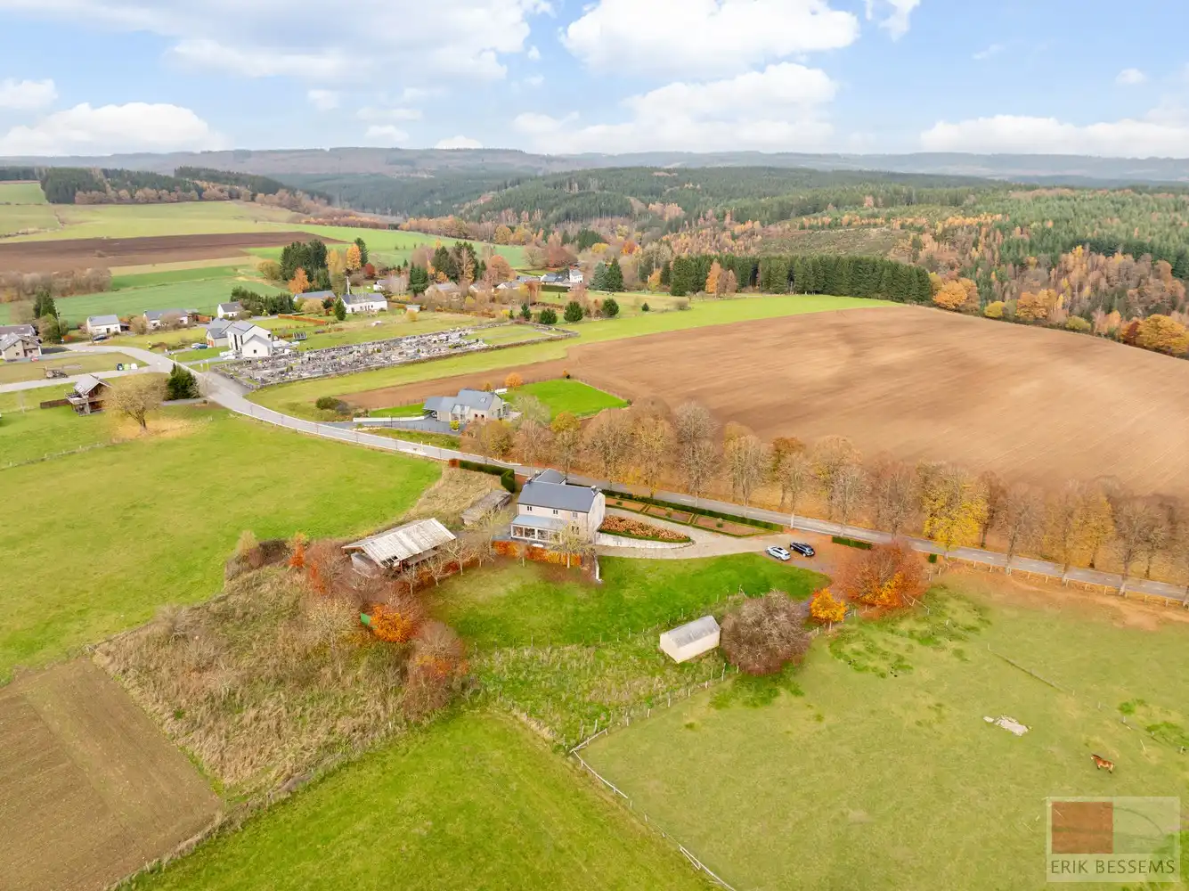 Landhuis met vrij uitzicht, &nbsp;5 slaapkamers, 2 badkamers, woonkamer, eetkamer/keuken. Woonopp. 277m2 gebruiksopp. 441m2, Perceelopp. 4170m2 foto 42