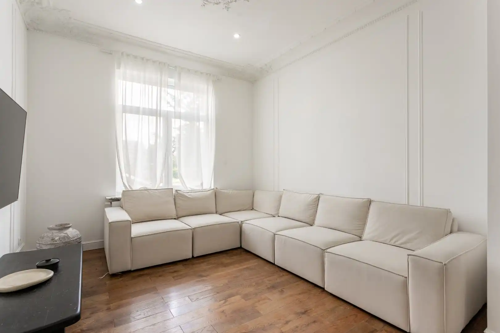 Gerenoveerde woning (EPC B) met 3 slaapkamers, 2 badkamers, tuin en garagebox te koop foto 3