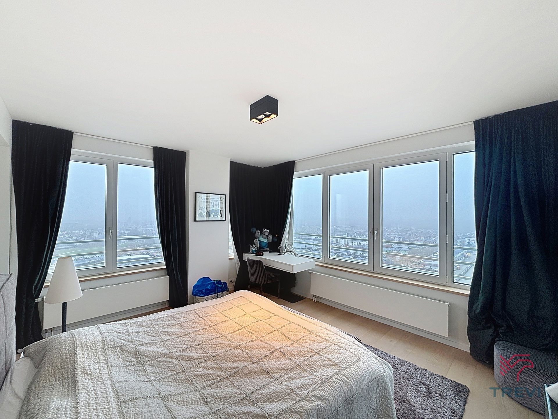 UP-SITE 27E VERDIEPING, 3 SLAAPKAMER FLAT VAN ± 219M². foto 16