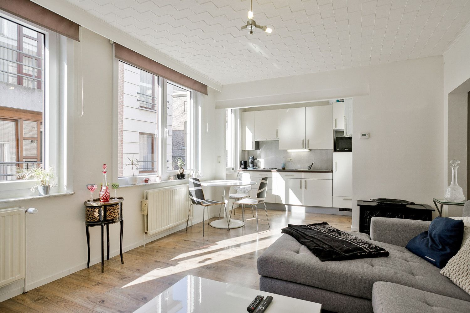 PAL IN HET CENTRUM VAN DIEST GELEGEN APPARTEMENT! foto {{pictureIndex}}