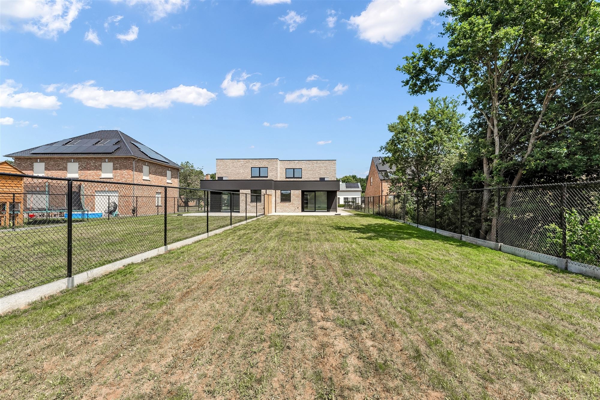 NIEUWBOUWWONING OP UITERST RUSTIGE DOCH CENTRAAL GELEGEN PERCEEL VAN CIRCA 500M² TE BEVERLO foto 18