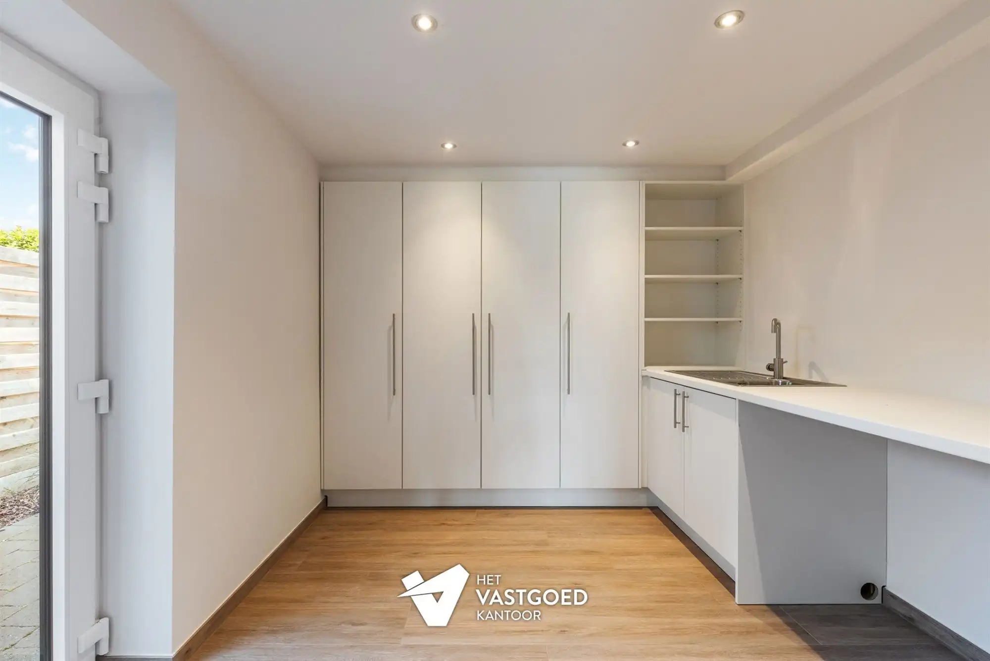 KWALITATIEF GERENOVEERDE WONING VLAKBIJ CENTRUM foto 10