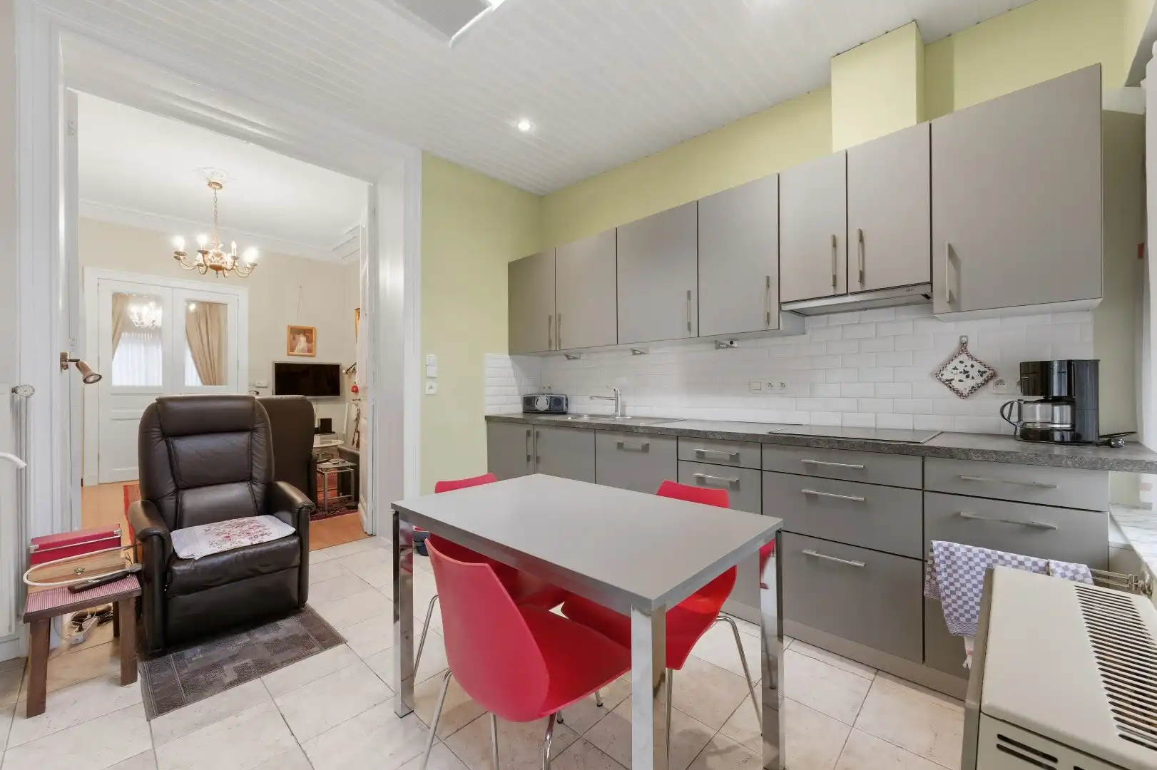 Ruime rijwoning met 4 tot 6 slaapkamers in het centrum van Tienen foto 10