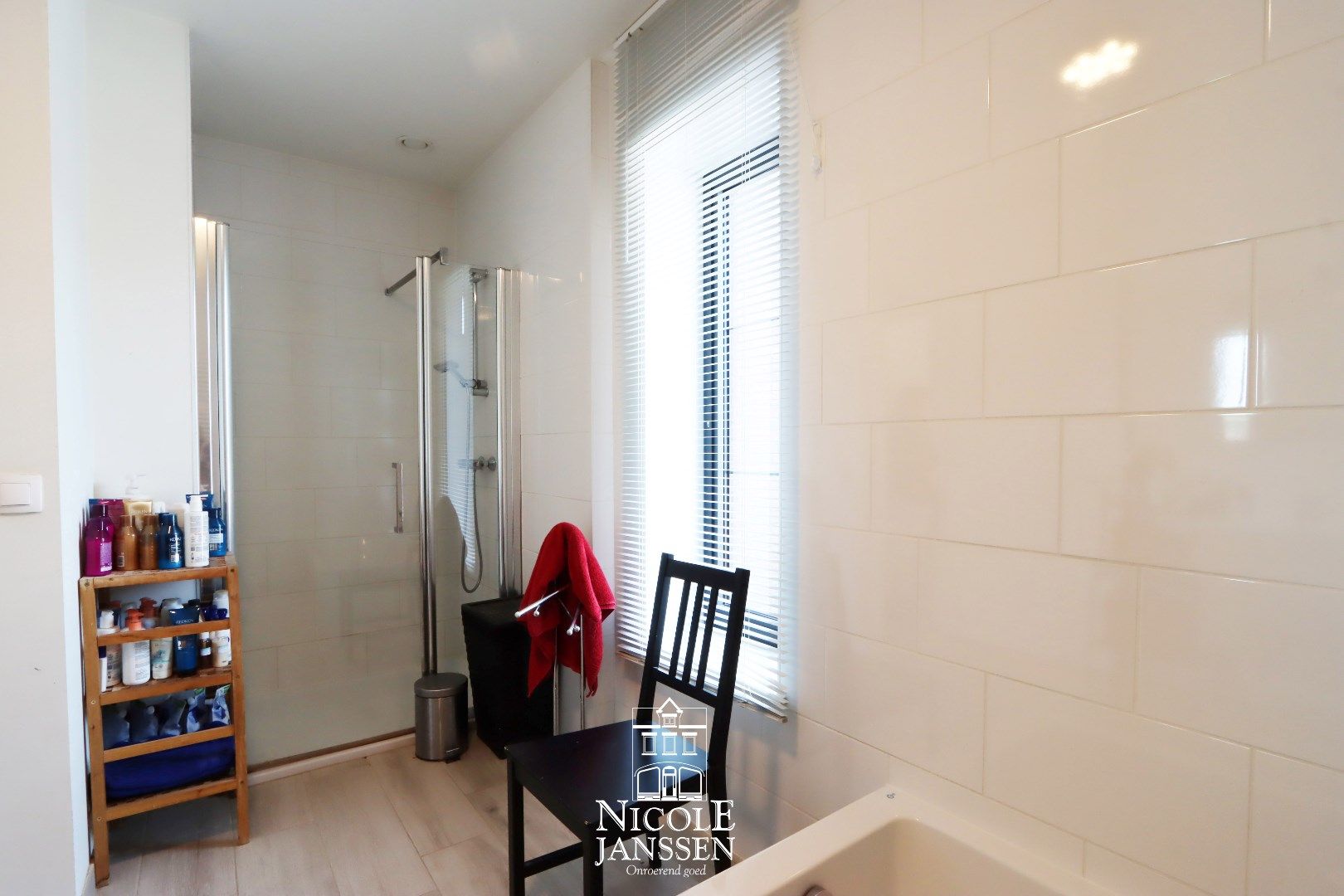 Ruim ingedeeld penthouse met drie slaapkamers en ruim terras in het centrum  foto 14