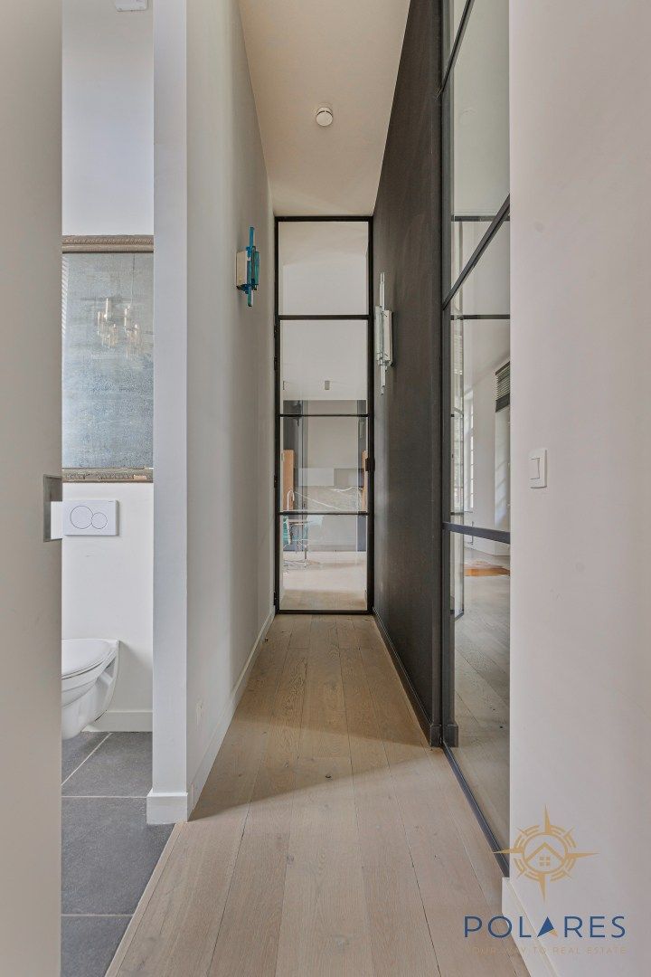 Gelijkvloers 2 slaapkamer appartement met tuin en unieke erfgoedwaarde foto 16