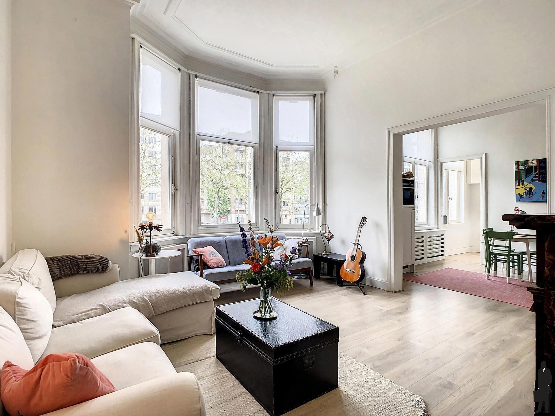 Authentiek appartement in Art Nouveau stijl. foto 2